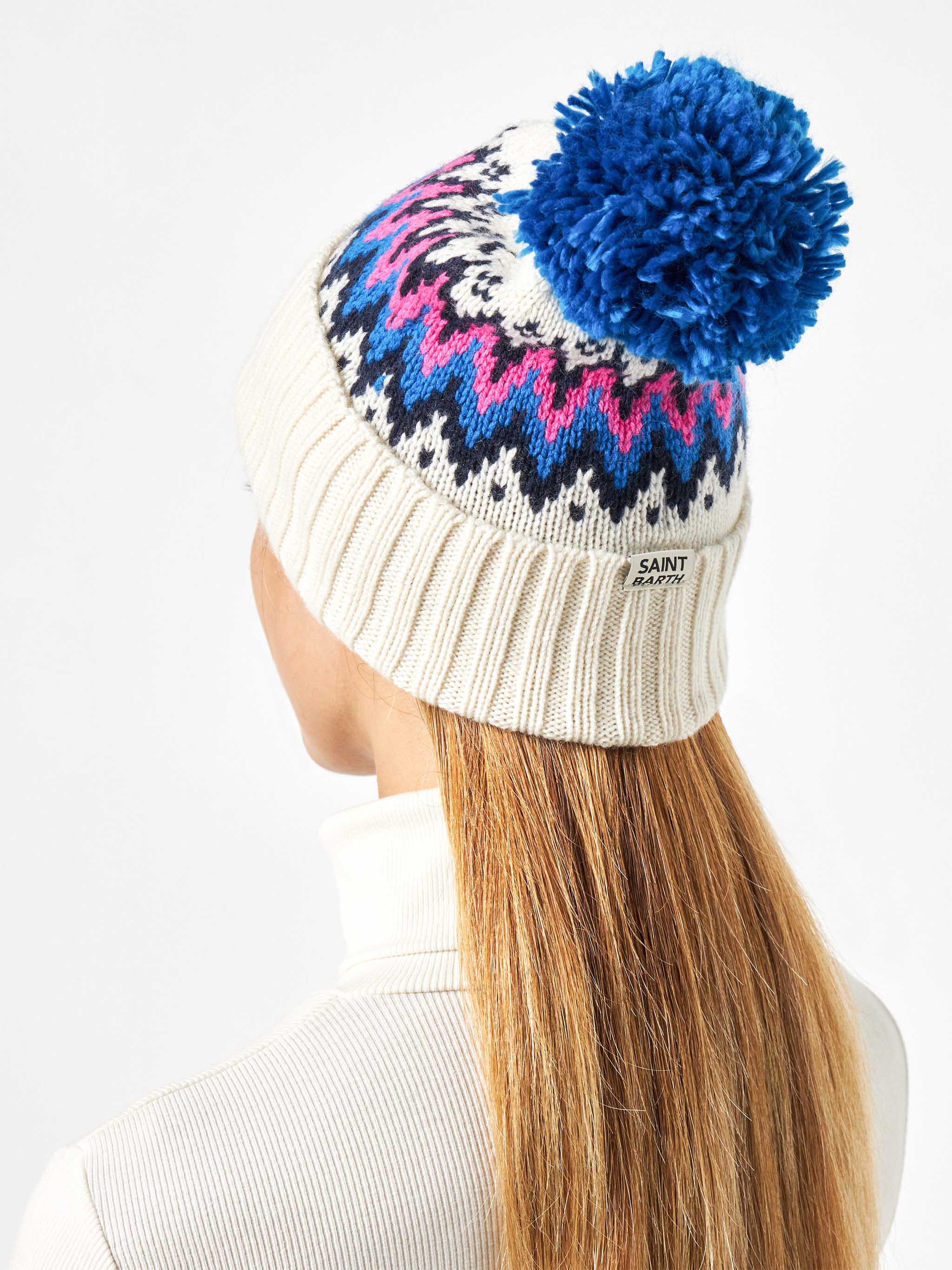 mc2-saint-barth-wengen-nordic-berretto-in-maglia-bianco-con-jacquard-e-pompon image 2