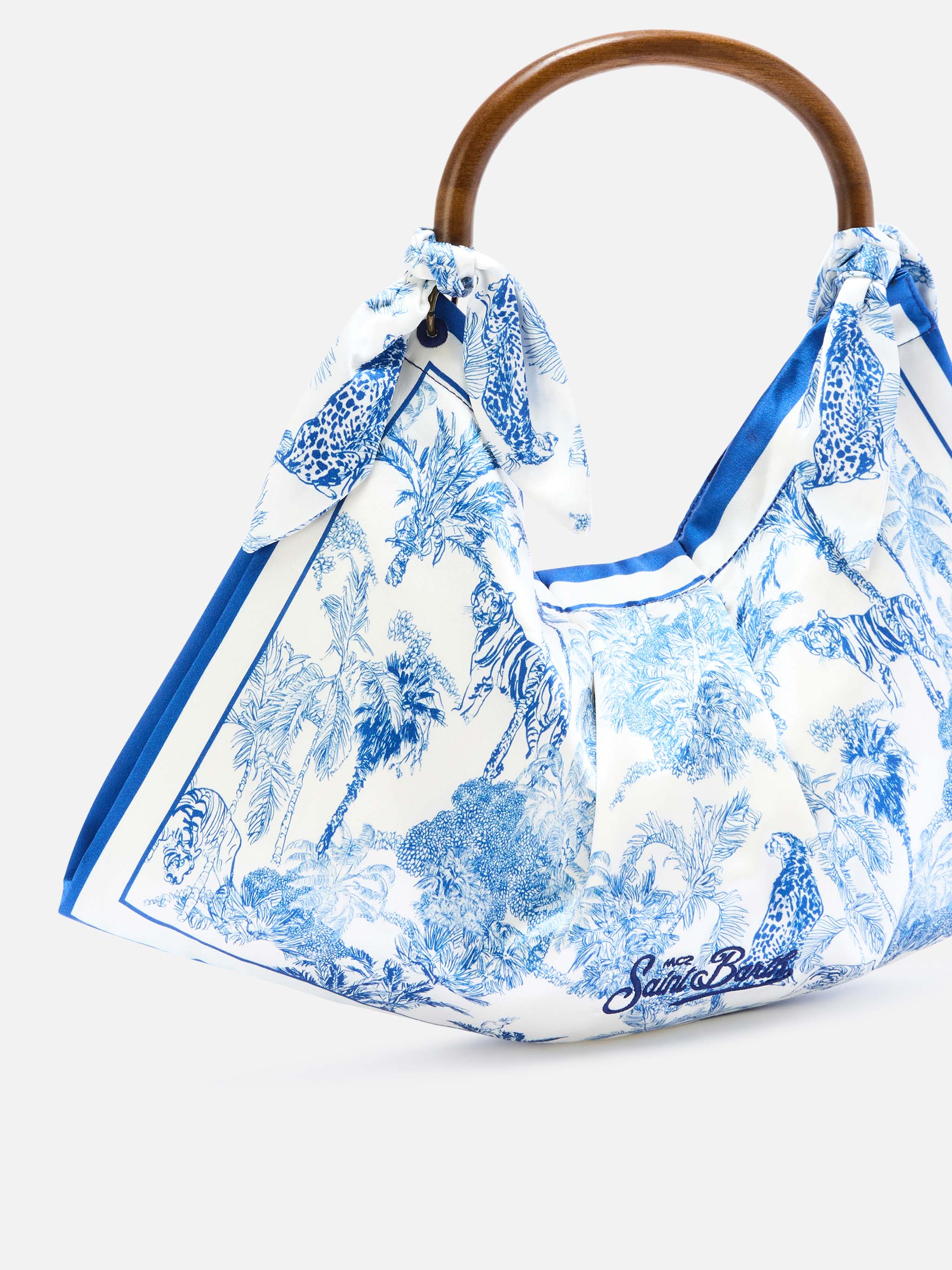 mc2-saint-barth-borsa-foulard-in-seta-bianco-e-blu-con-fantasia-toile-de-jouy-e- image 3