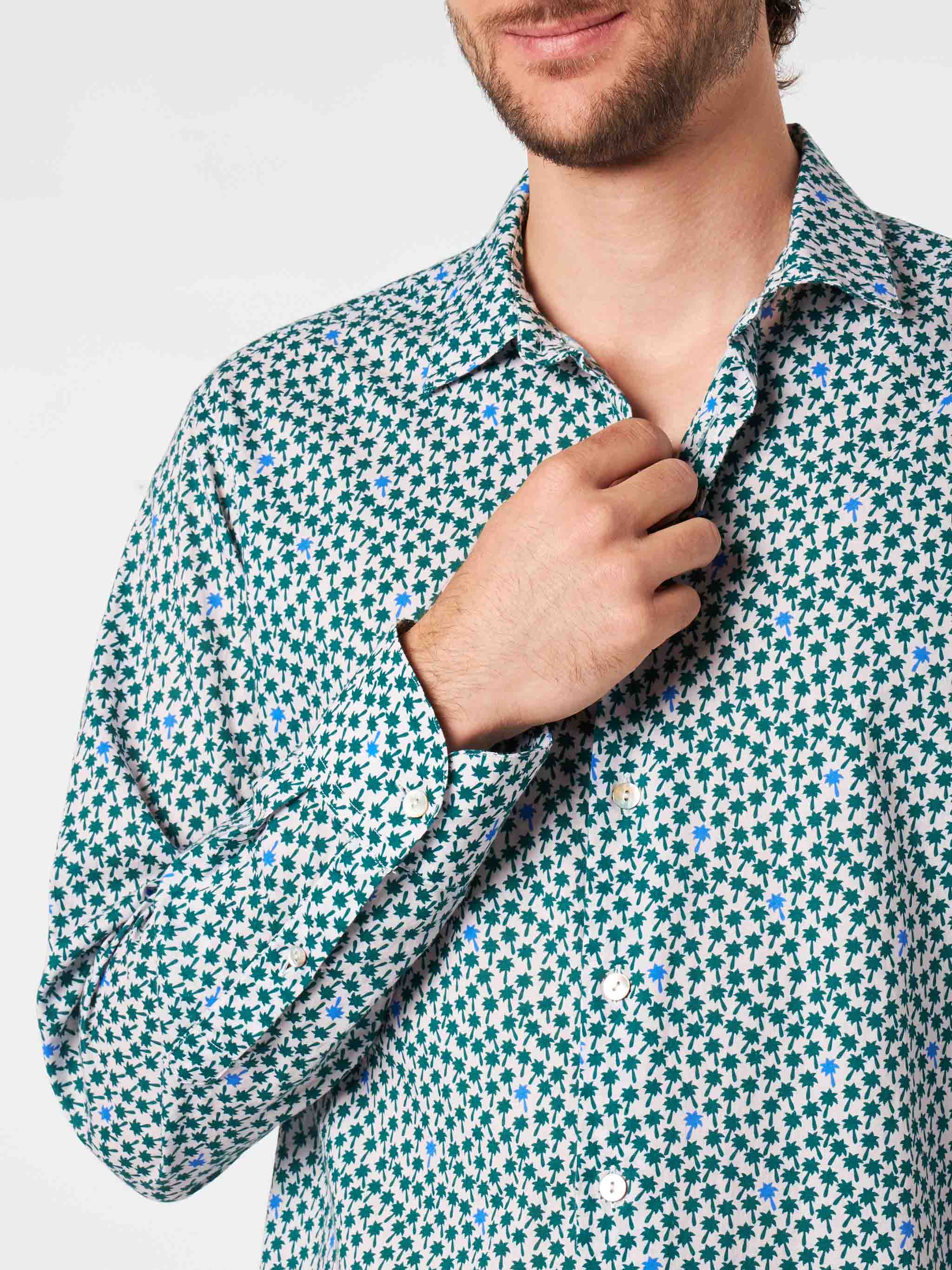 mc2-saint-barth-camicia-sikelia-da-uomo-in-cotone-mussola-con-stampa-micro-palme image 3