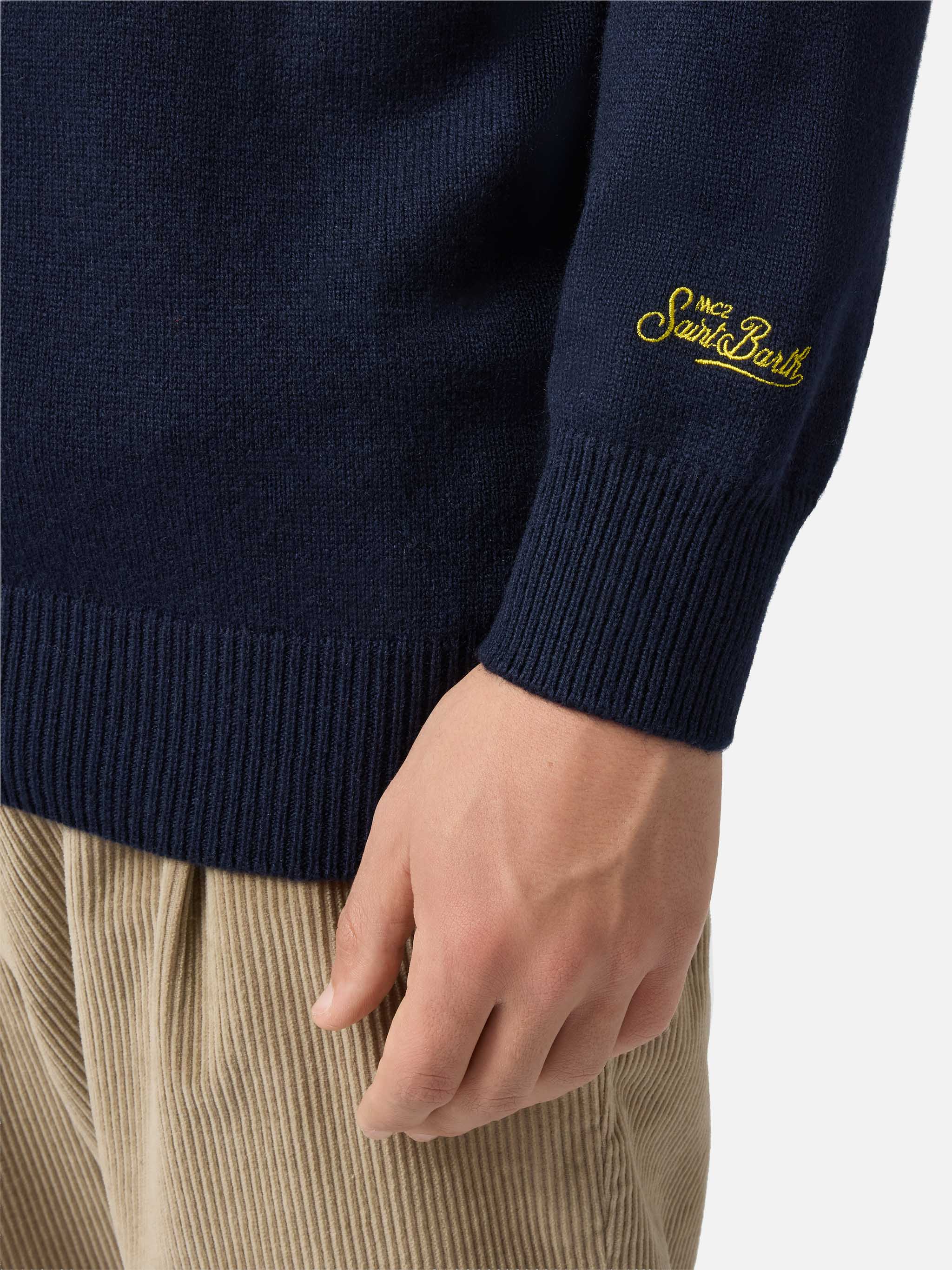 mc2-saint-barth-heron-maglione-uomo-in-misto-cashmere-blu-ricamo-gn-tonic image 4