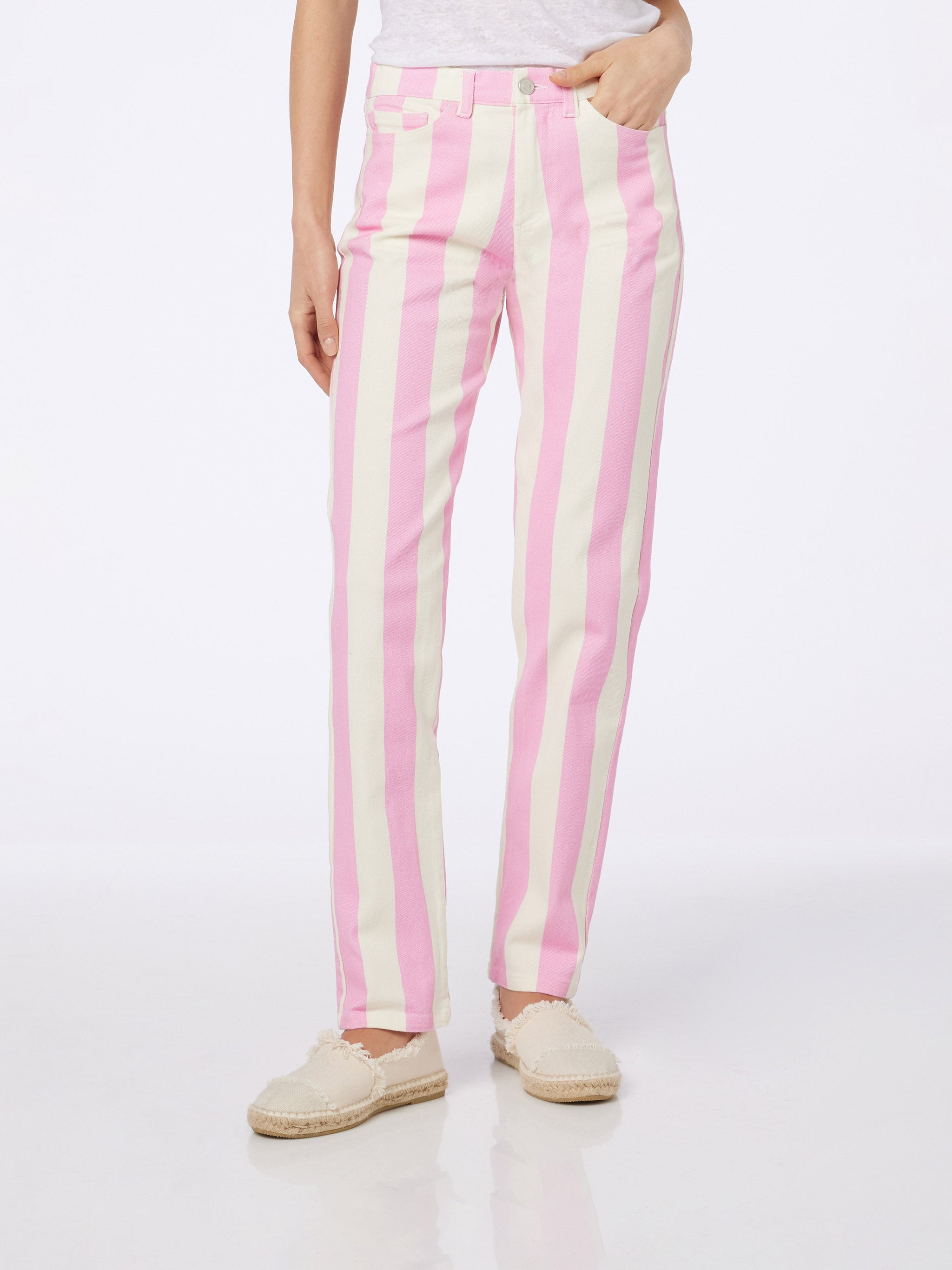 mc2-saint-barth-jeans-belleville-in-denim-a-righe-rosa-con-linea-tapered-per-don image 1
