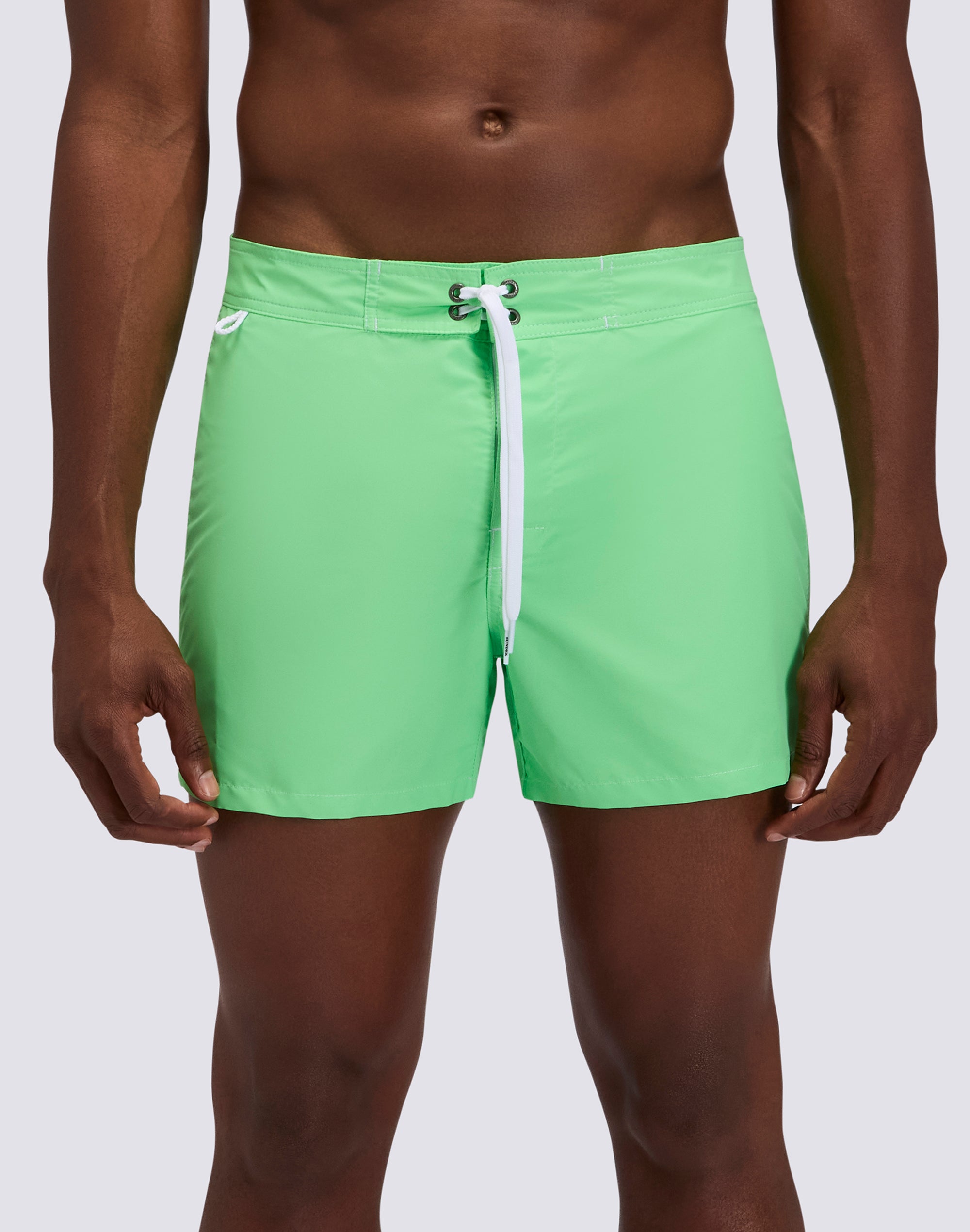 sundek-costume-boxer-uomo-corto-iconic-taffet-m502bdta100 image 2