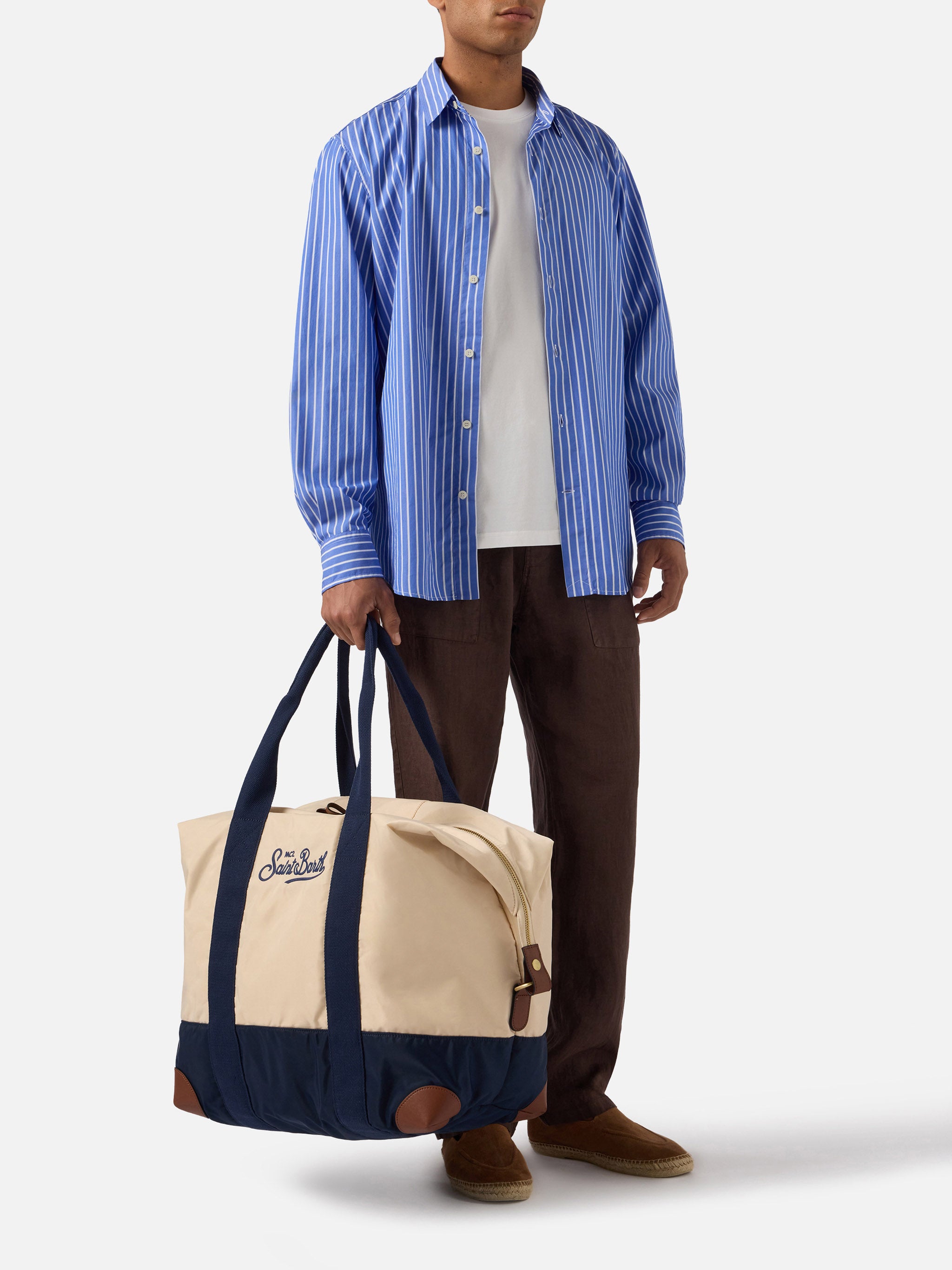 mc2-saint-barth-travel-bag-borsone-in-nylon-panna-e-blu-con-logo-ricamato image 2