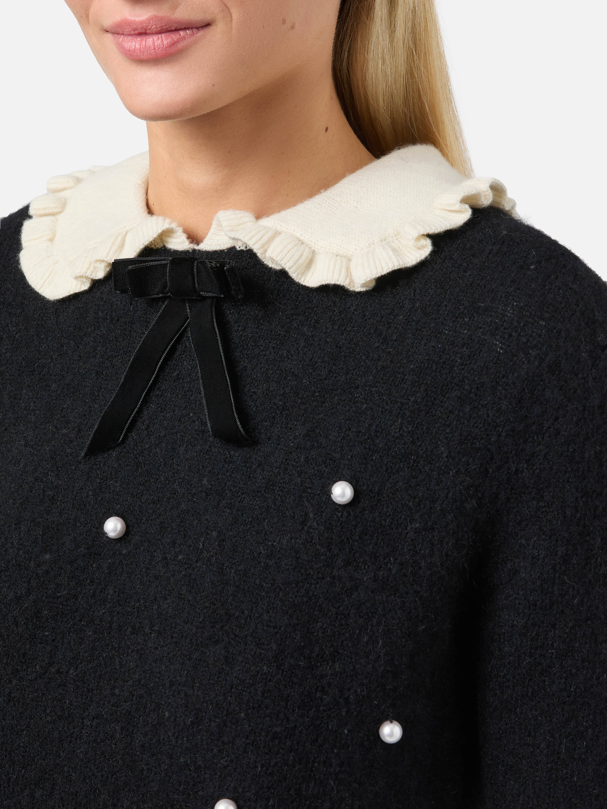 mc2-saint-barth-levine-maglione-donna-nero-con-colletto-fiocco-e-perle image 2