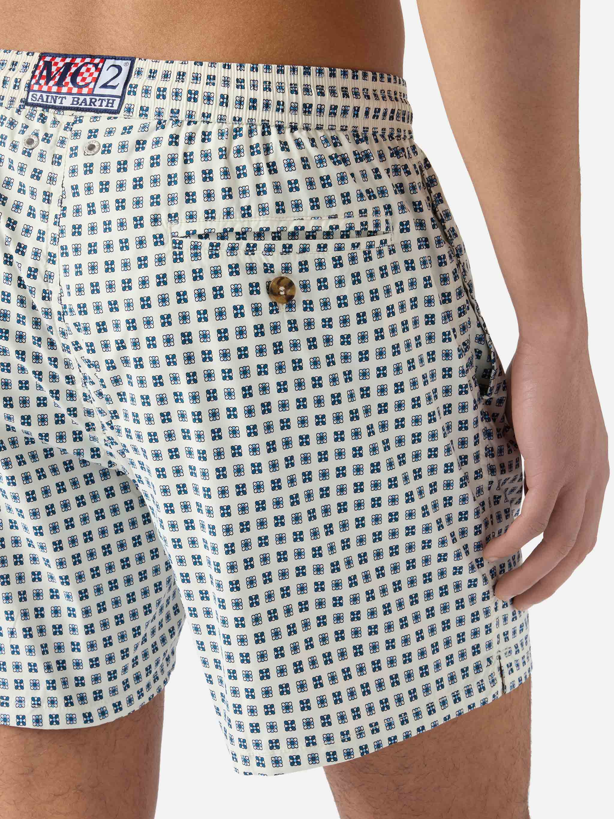 costume-mare-uomo-mc2-saint-barth-lighting-micro-bianco-stampa-geometrica-all-ov image 8