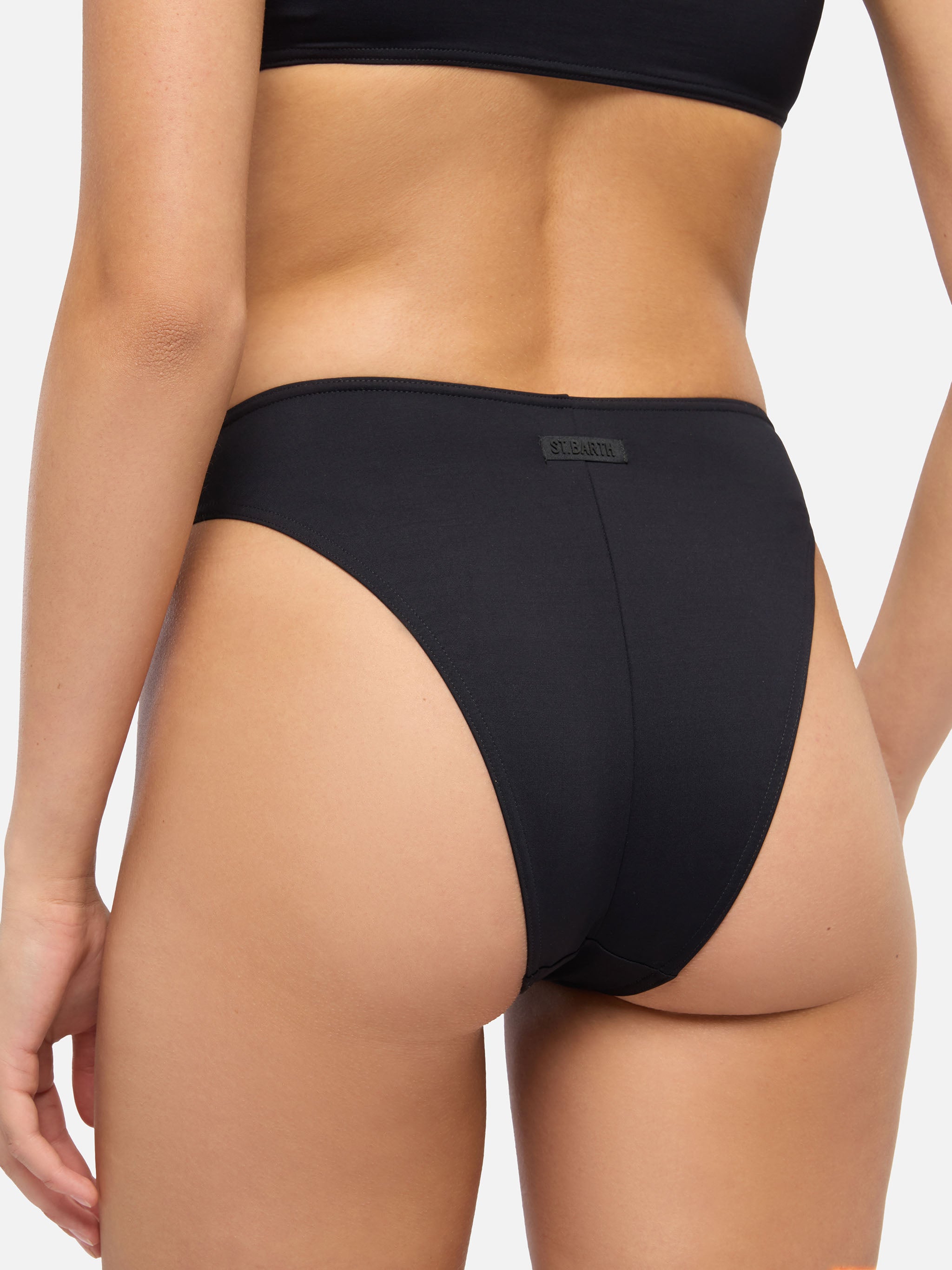 mc2-saint-barth-slip-da-bagno-a-vita-alta-e-sgambatura-accentuata-sibilla image 2