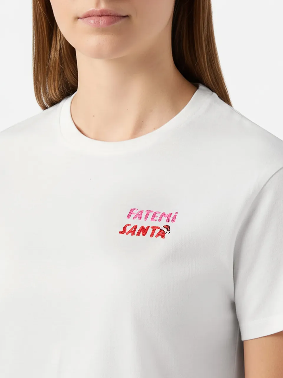 mc2-saint-barth-emilie-t-shirt-cotone-organico-bianca-ricamo-fatemi-santa image 1