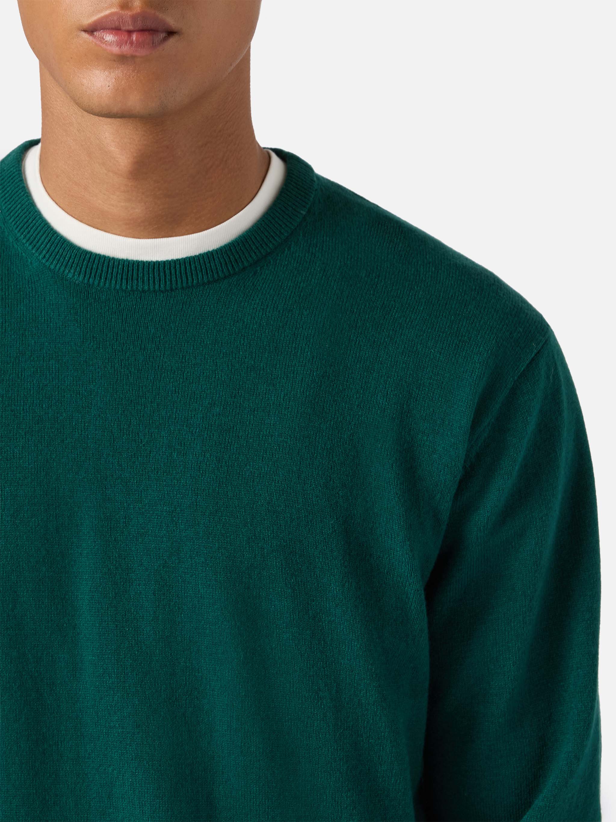 mc2-saint-barth-maglione-regent-uomo-in-lana-merino-e-cashmere-verde-inglese image 2