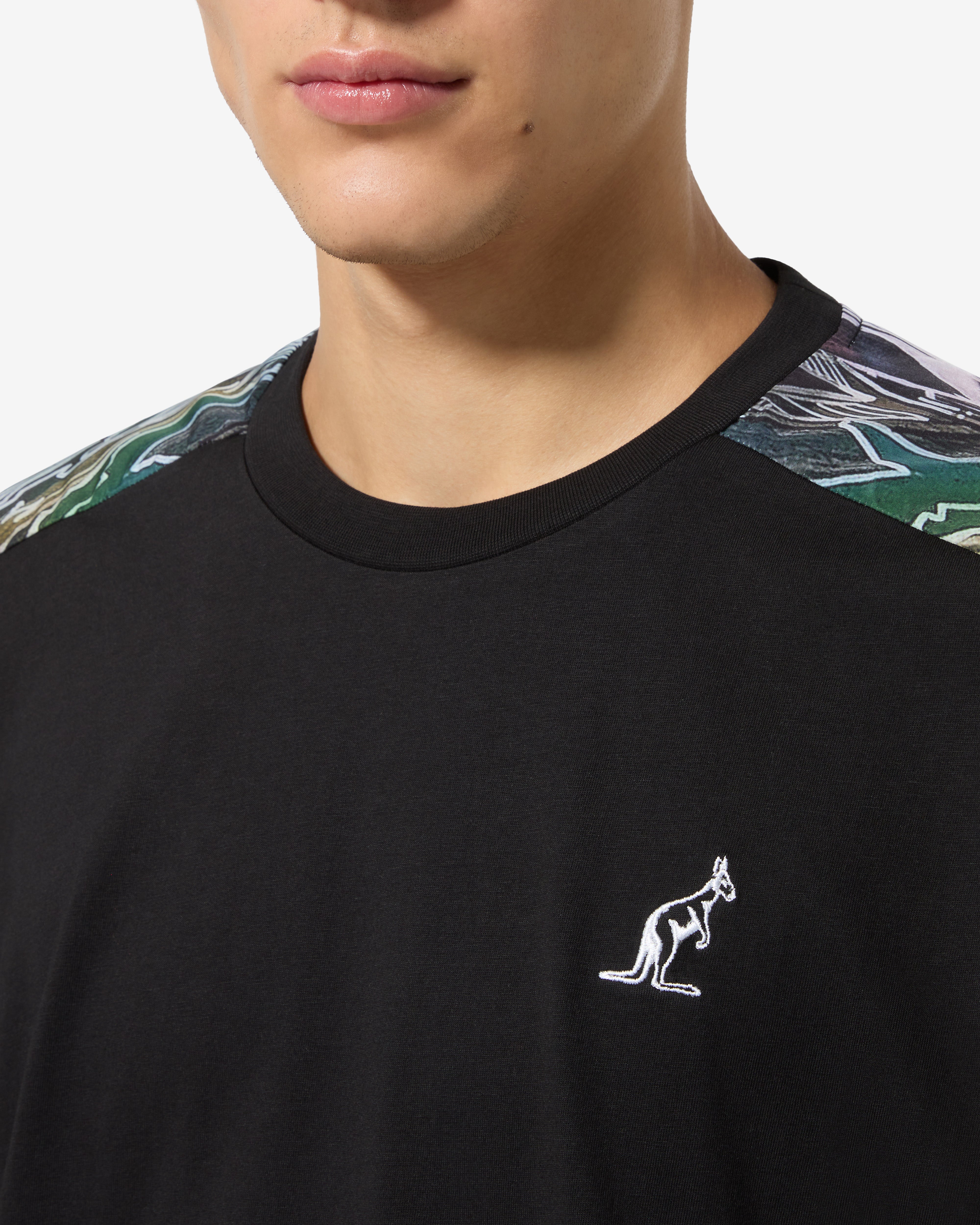 australian-goldie-insert-t-shirt-cotone-nera-inserti-spalle image 4