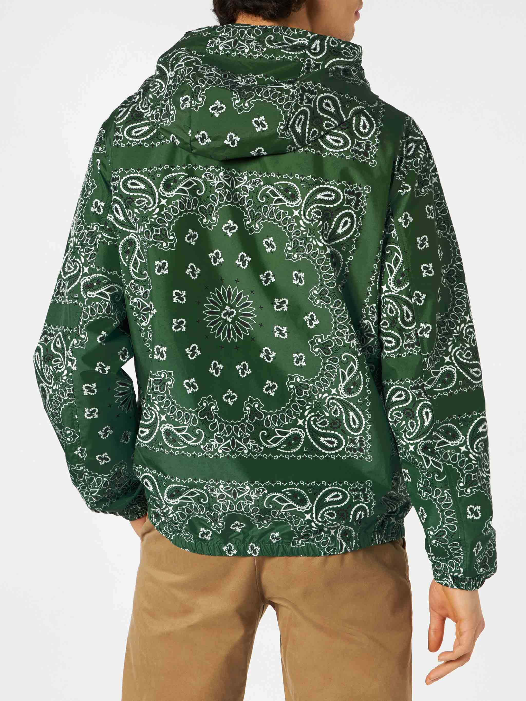 mc2-saint-barth-kauris-giacca-uomo-waterproof-stampa-bandana-verde-militare image 3