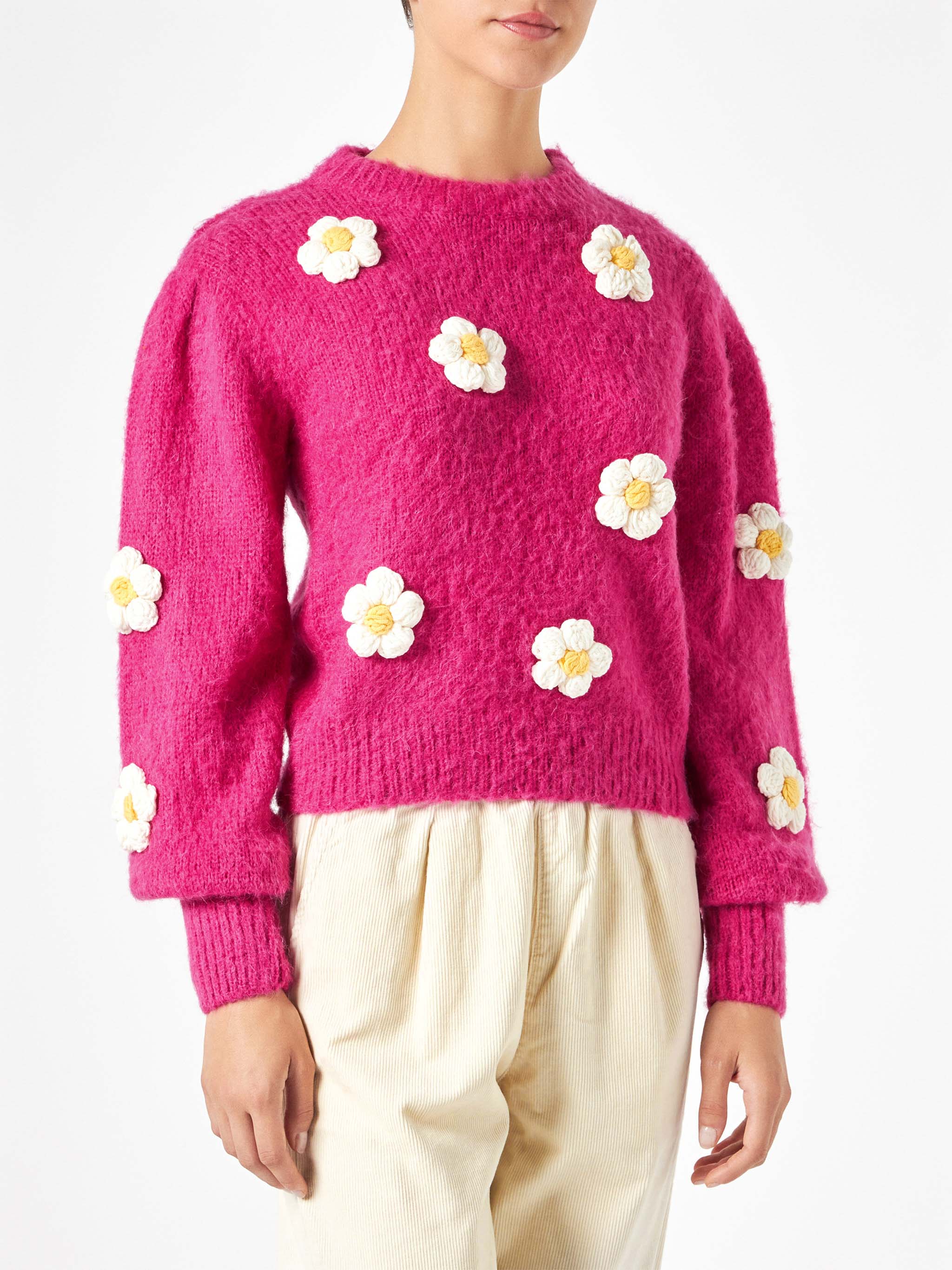 maglia-mc2-saint-barth-bloom-in-filato-spazzolato-fucsia-con-fiori-crochet image 2