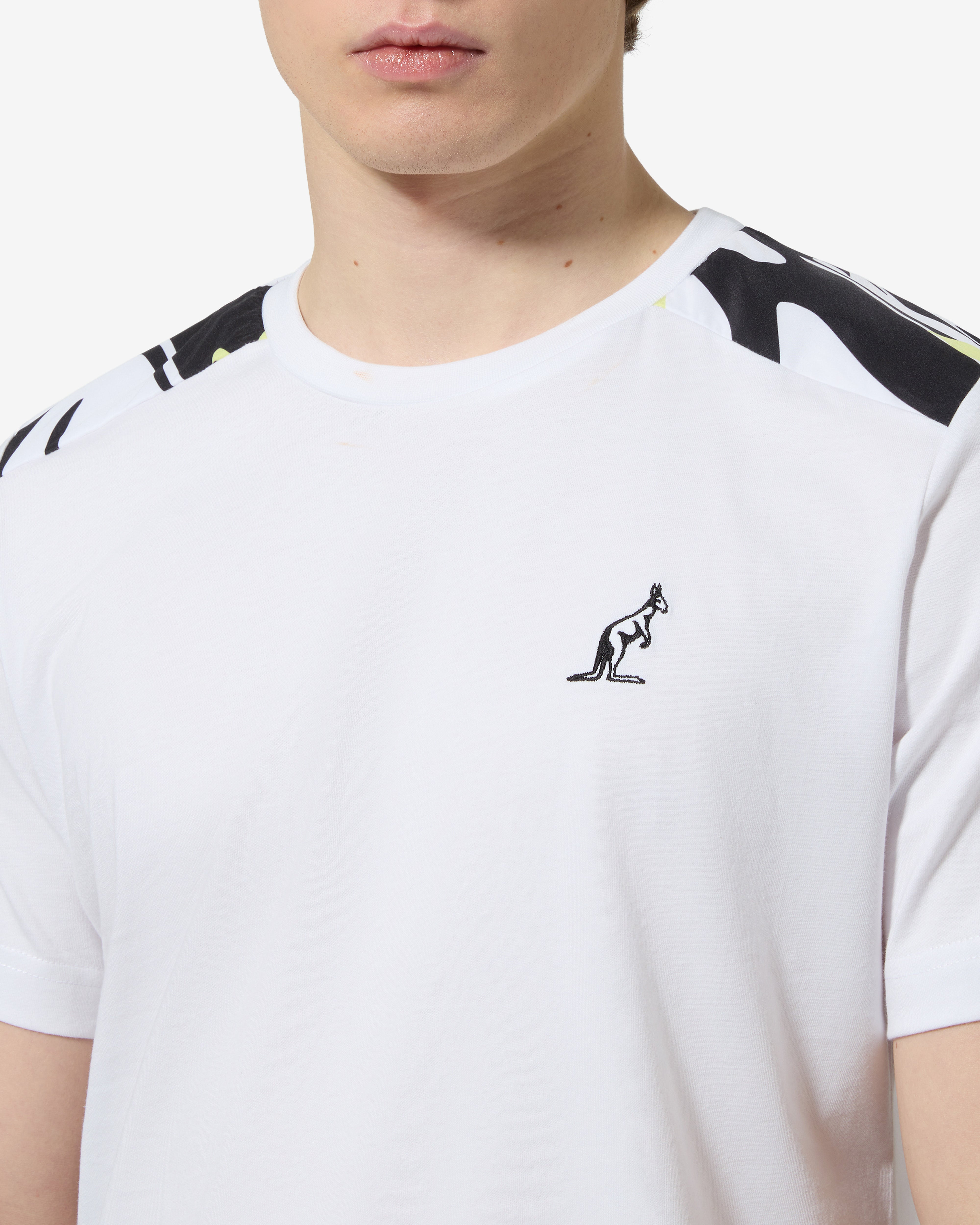 australian-vinyl-t-shirt-bianca-maglia-cotone-logo-ricamato image 4