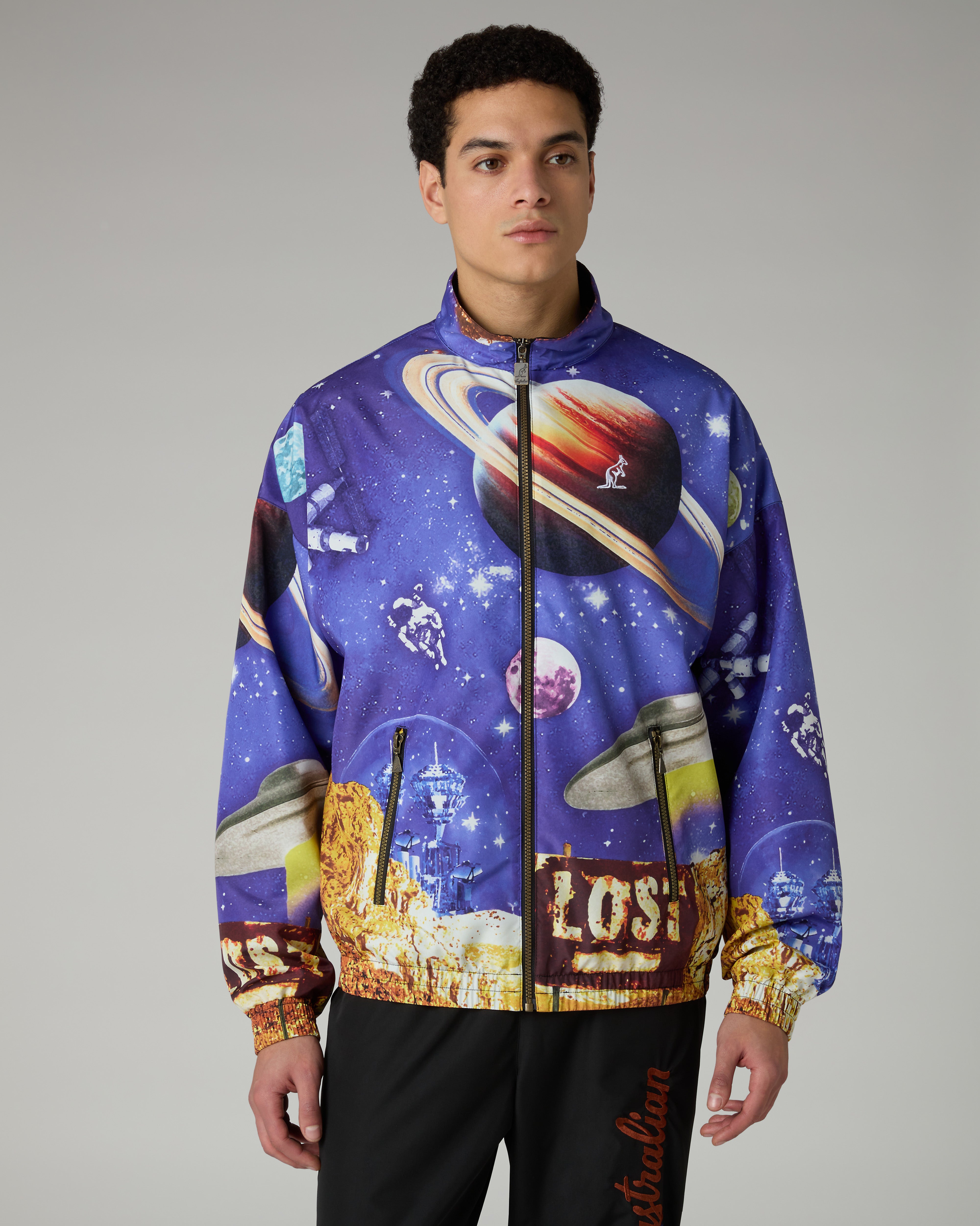 australian-lost-track-jacket-giacca-smash-superleggera-con-stampa-nera image 1