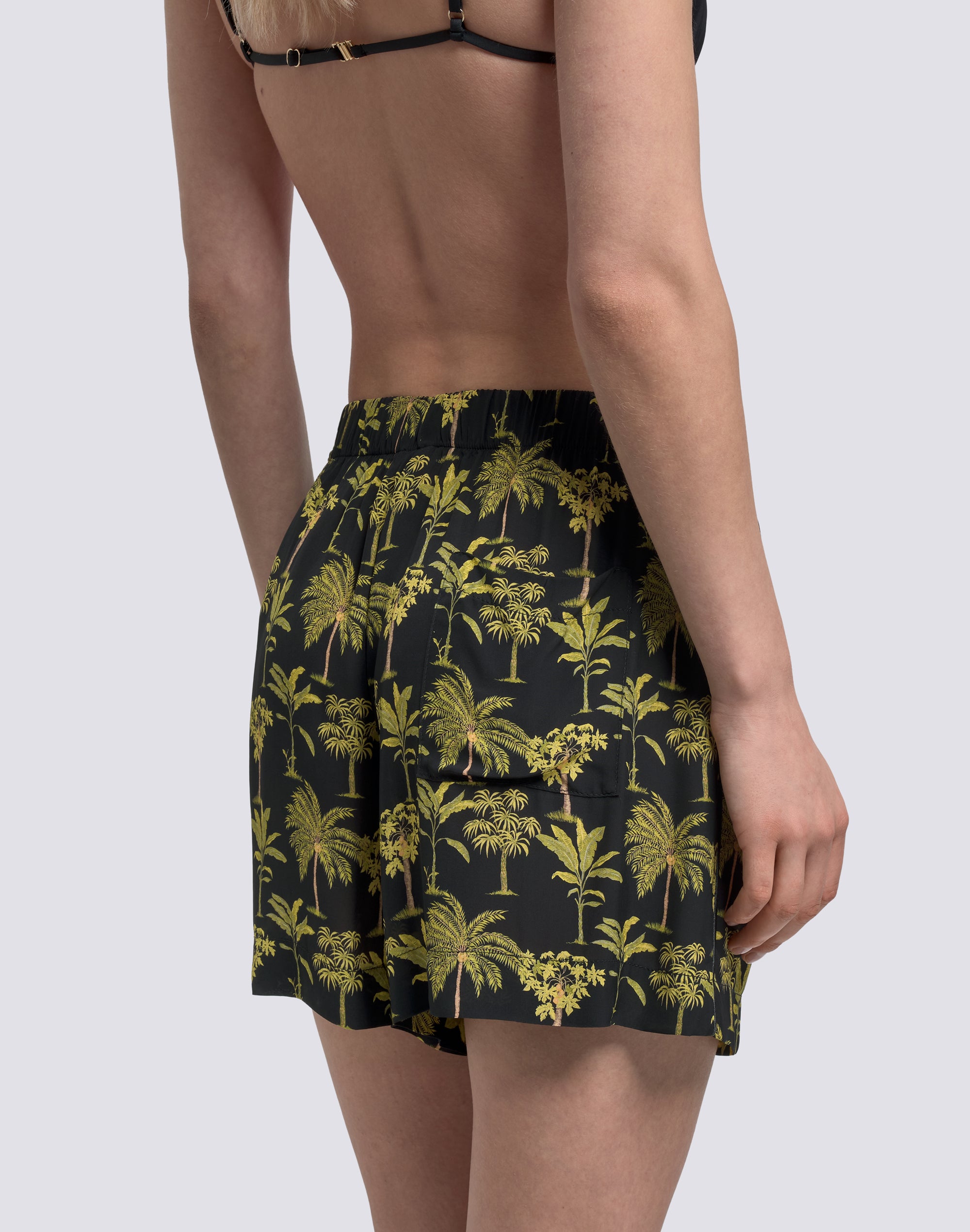 sundek-shorts-donna-a-vita-elasticata-fantasia-botanic-in-viscosa image 5