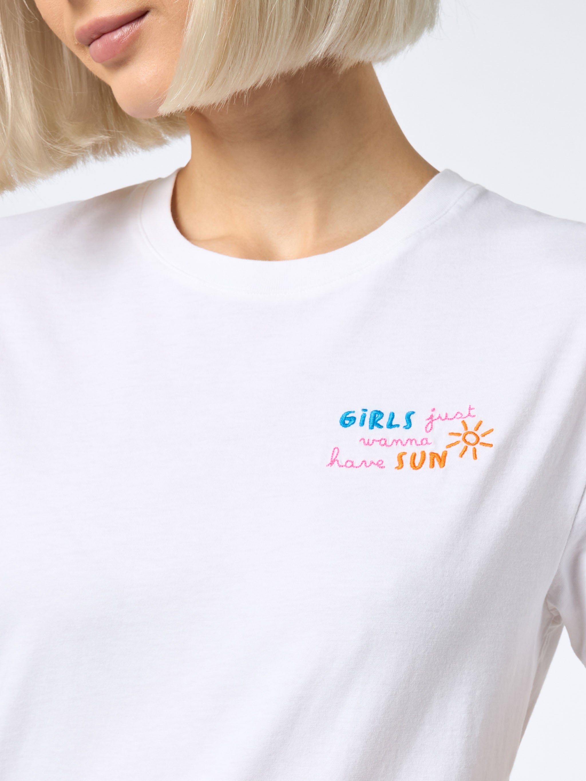 mc2-saint-barth-emilie-t-shirt-donna-cotone-bianca-girls-just-wanna-have-sun image 3