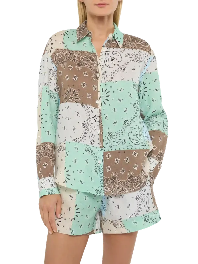 mc2-saint-barth-camicia-meredith-classica-in-lino-con-stampa-patch-bandana image 1