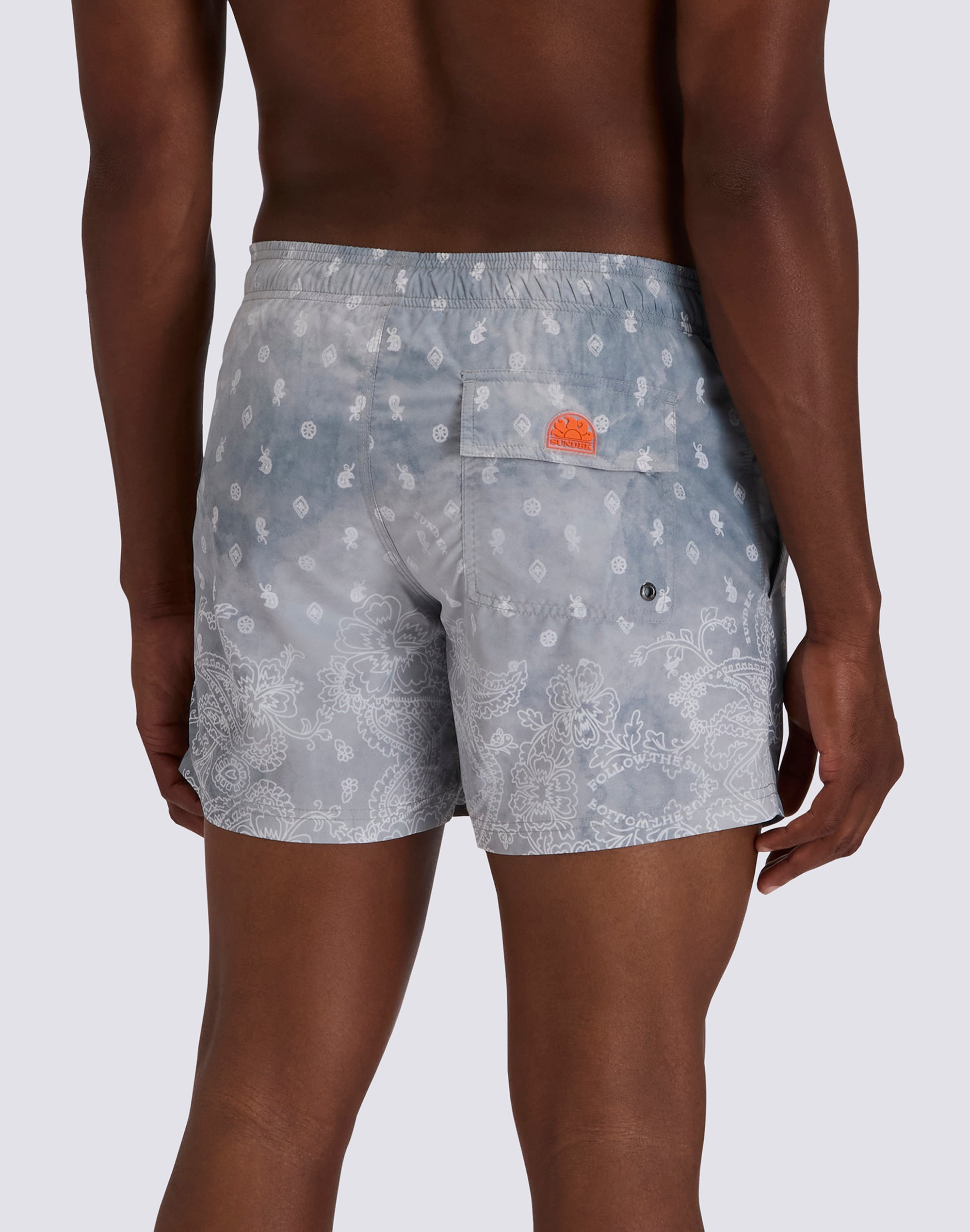 sundek-costume-da-bagno-uomo-corto-m633-paisley-bandana-in-poliestere-riciclato image 2
