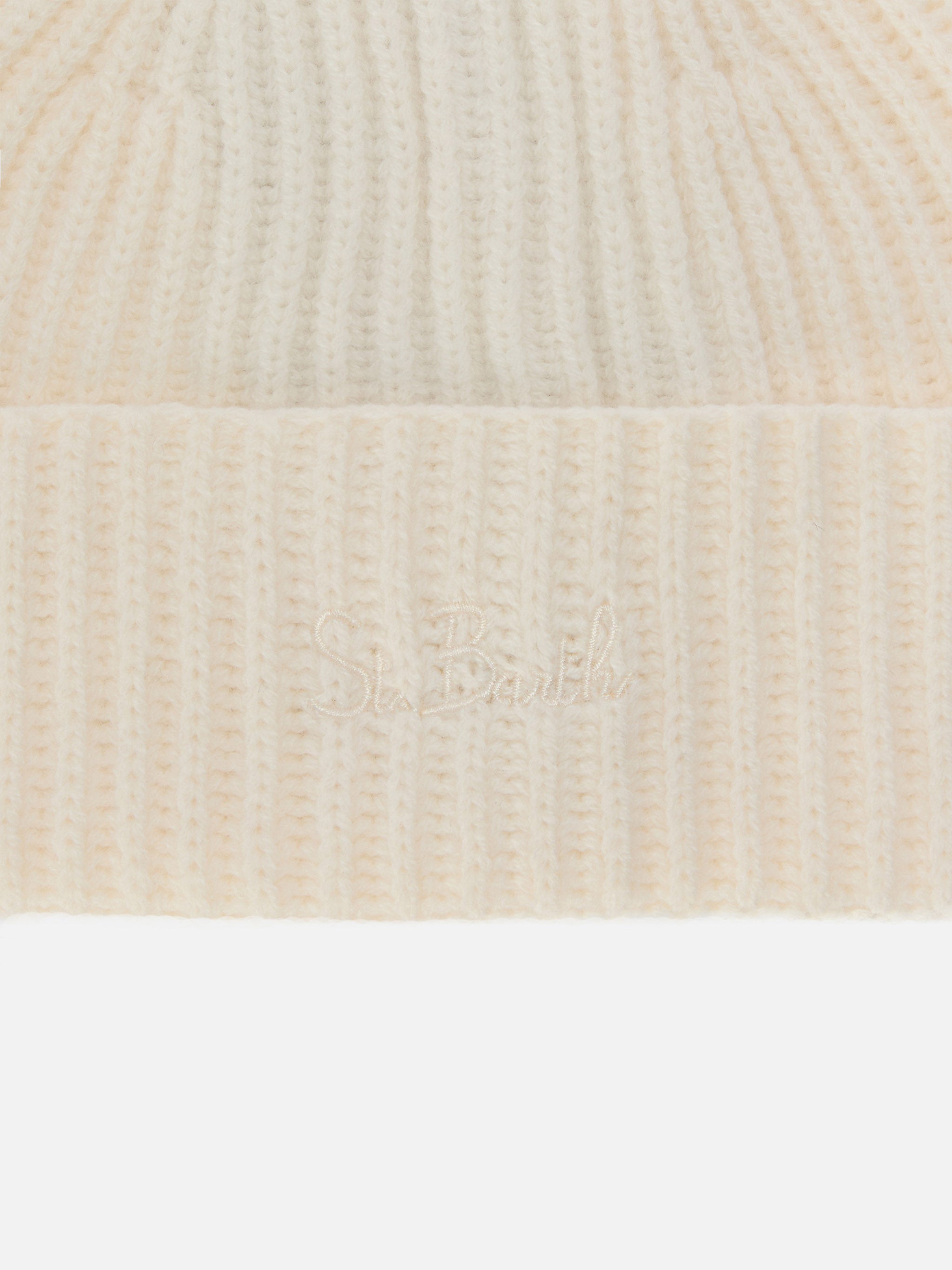 mc2-saint-barth-berretto-moss-jr-in-100-lana-bianco-con-ricamo-st-barth-cappello image 2