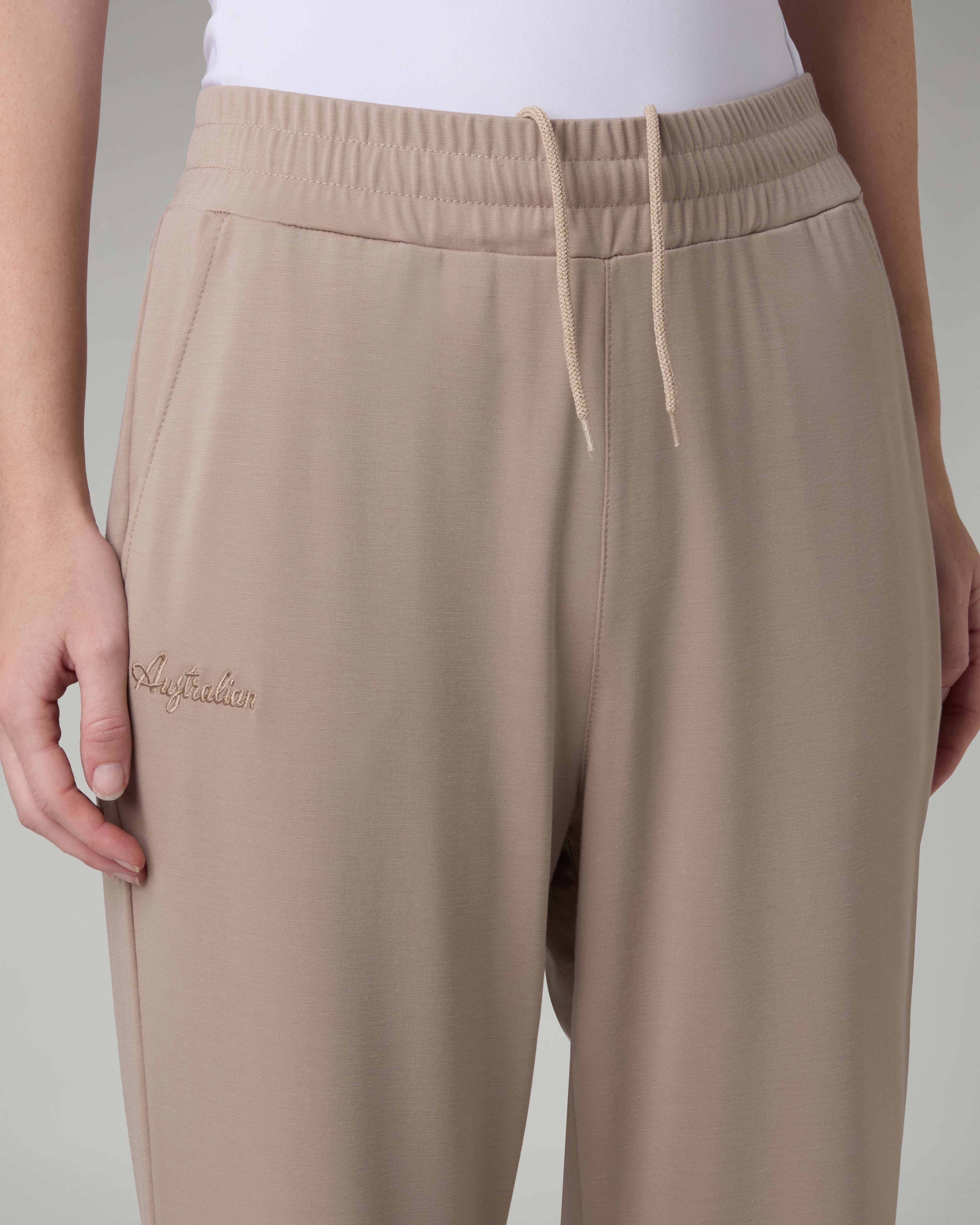australian-grace-tracksuit-tuta-donna-flow-caffelatte image 7