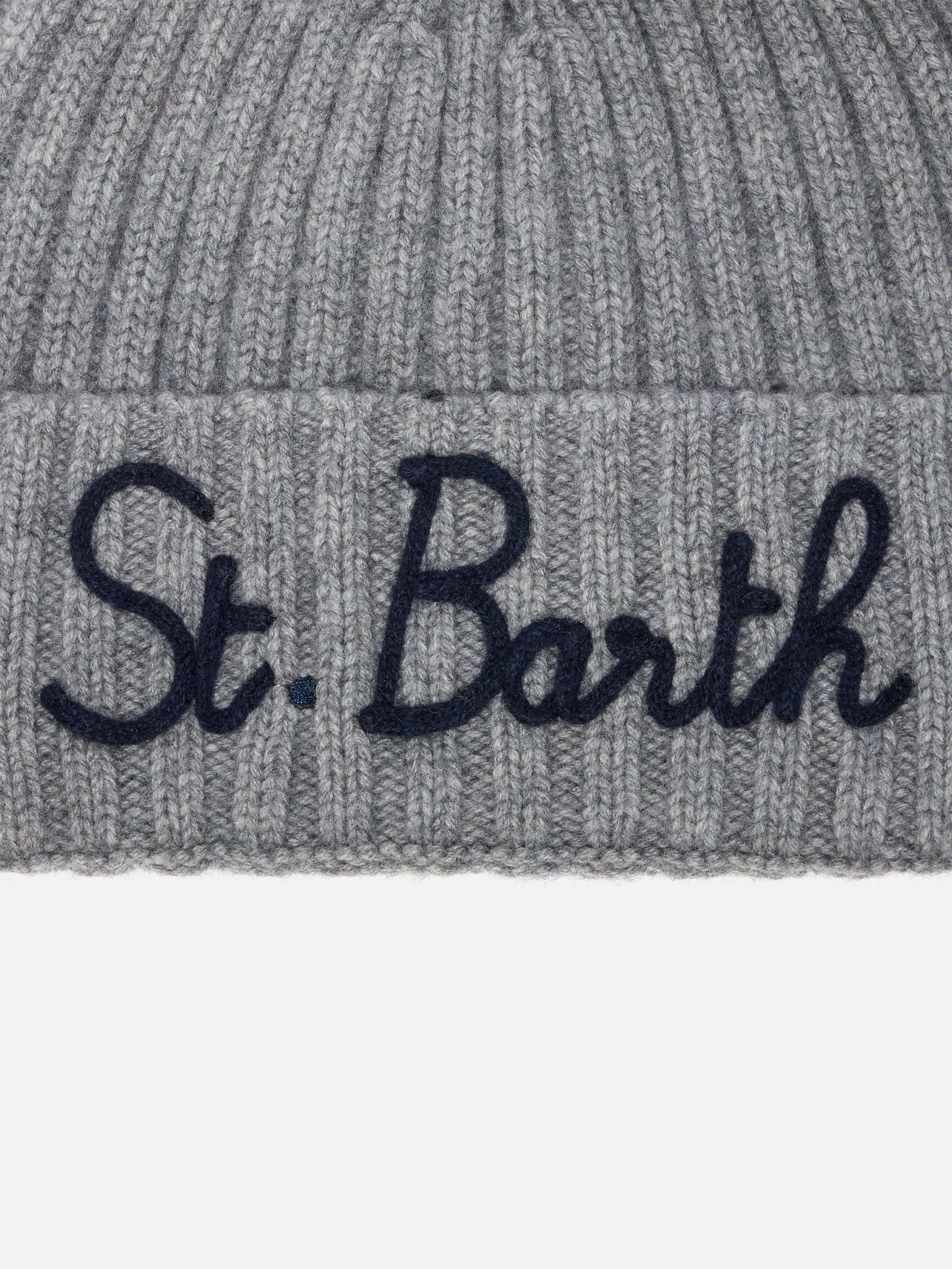 mc2-saint-barth-berretto-wengen-in-misto-cashmere-grigio-con-ricamo-st-barth image 2