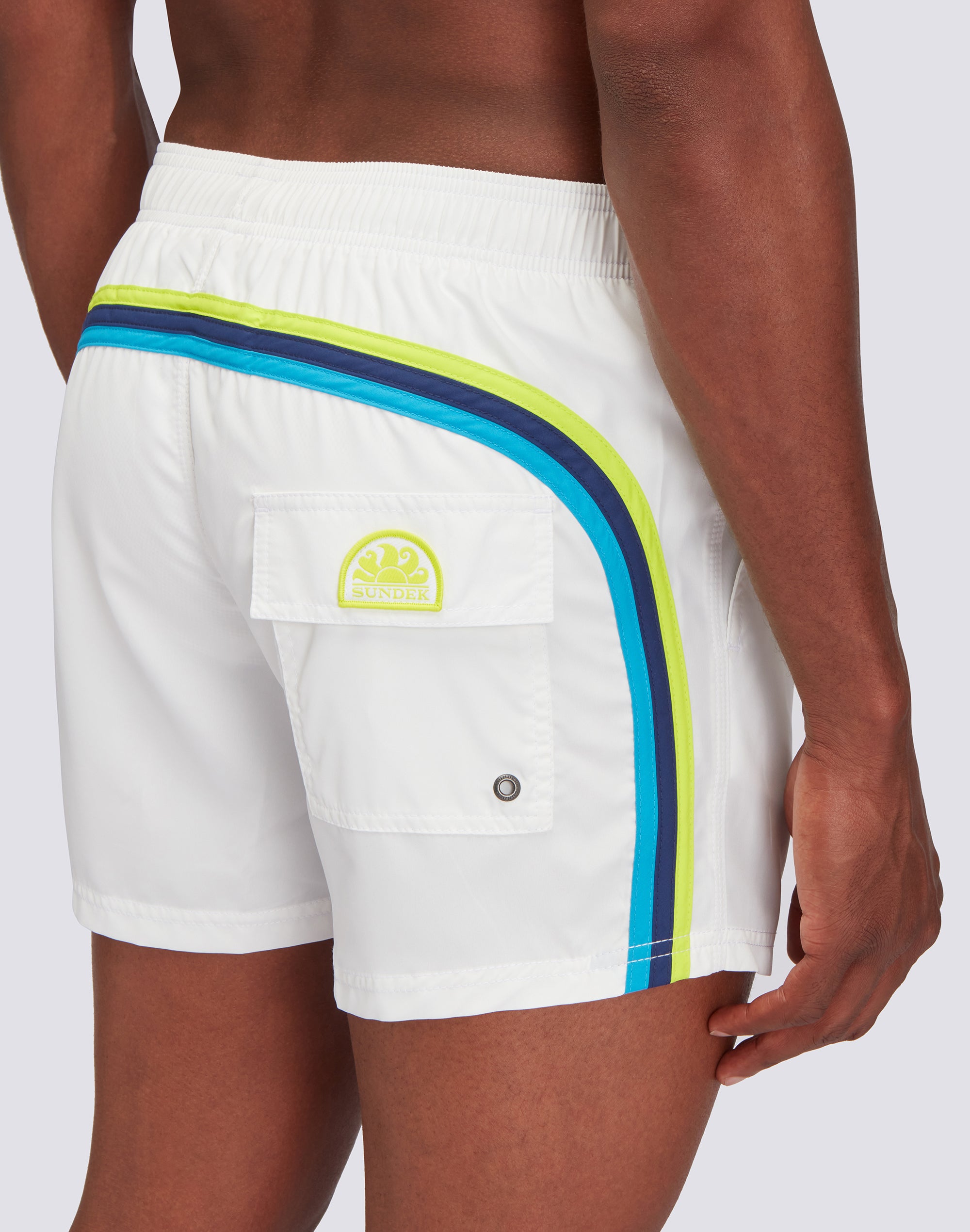 sundek-costume-mare-uomo-corto-repreve-riciclato-con-arcobaleno-35-cm image 3