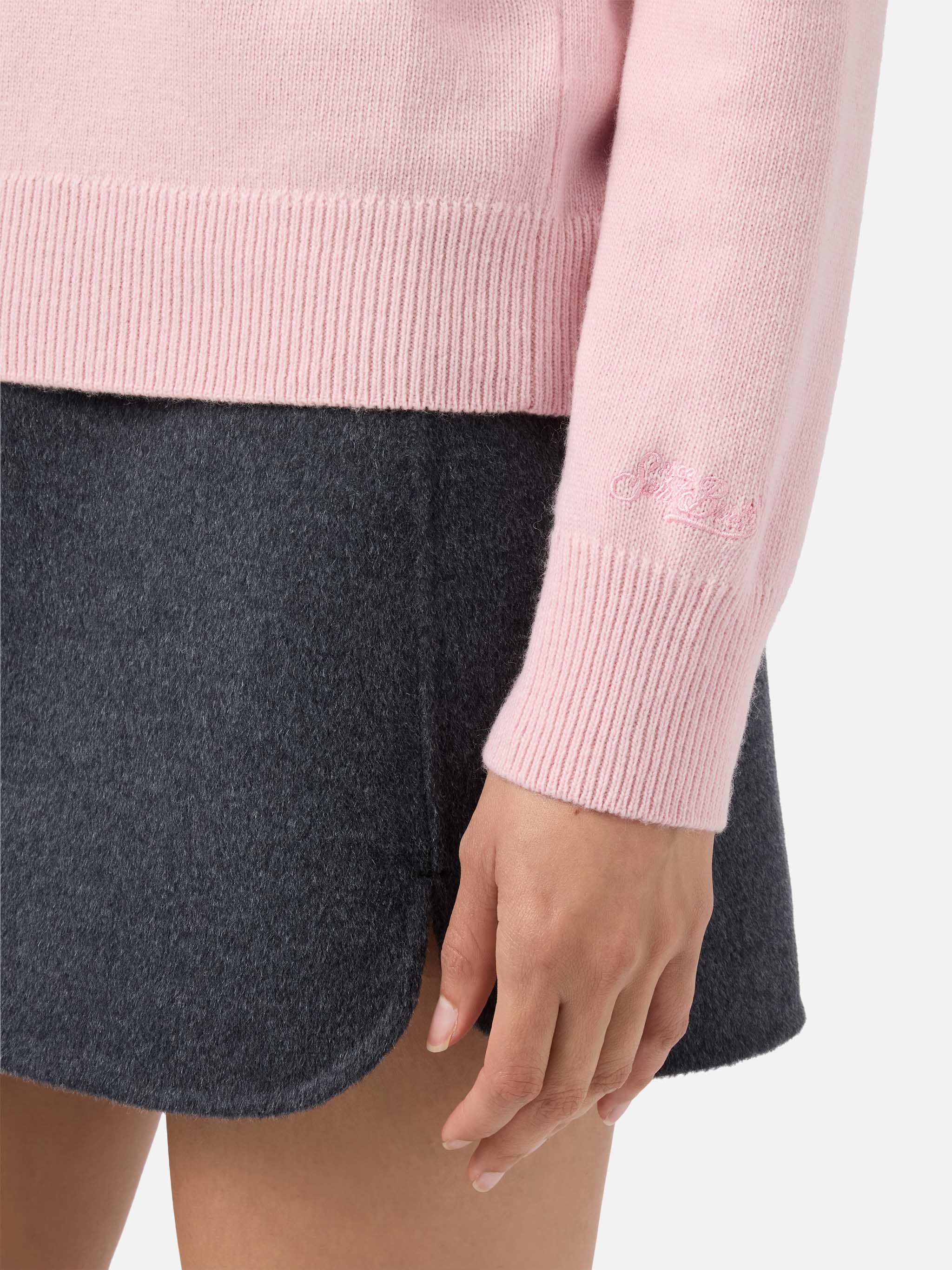 mc2-saint-barth-new-queen-girocollo-in-misto-cashmere-rosa-vacanze-di-natale-spe image 4