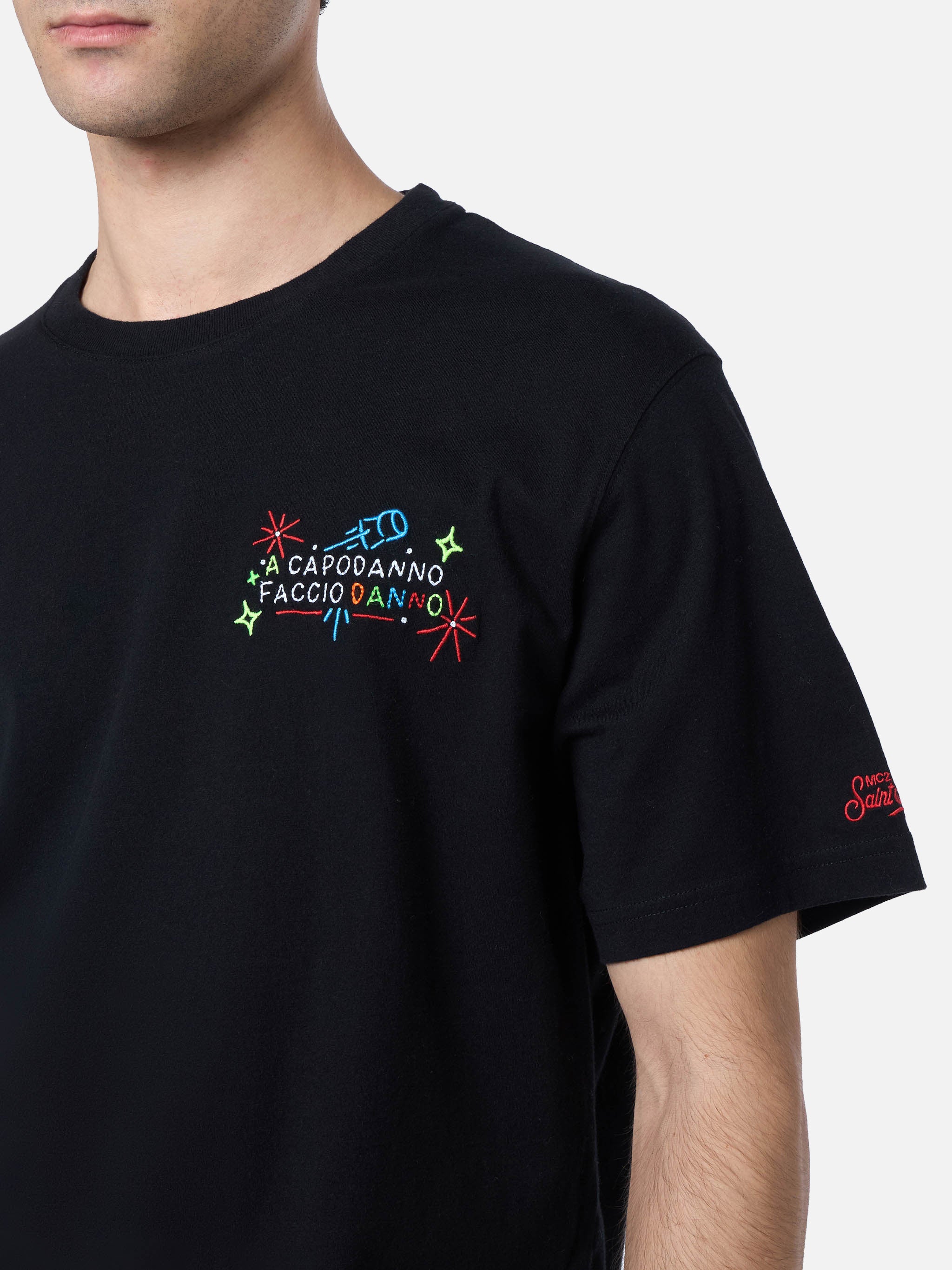 mc2-saint-barth-t-shirt-arnott-nera-con-ricamo-a-capodanno-faccio-danno-special- image 4
