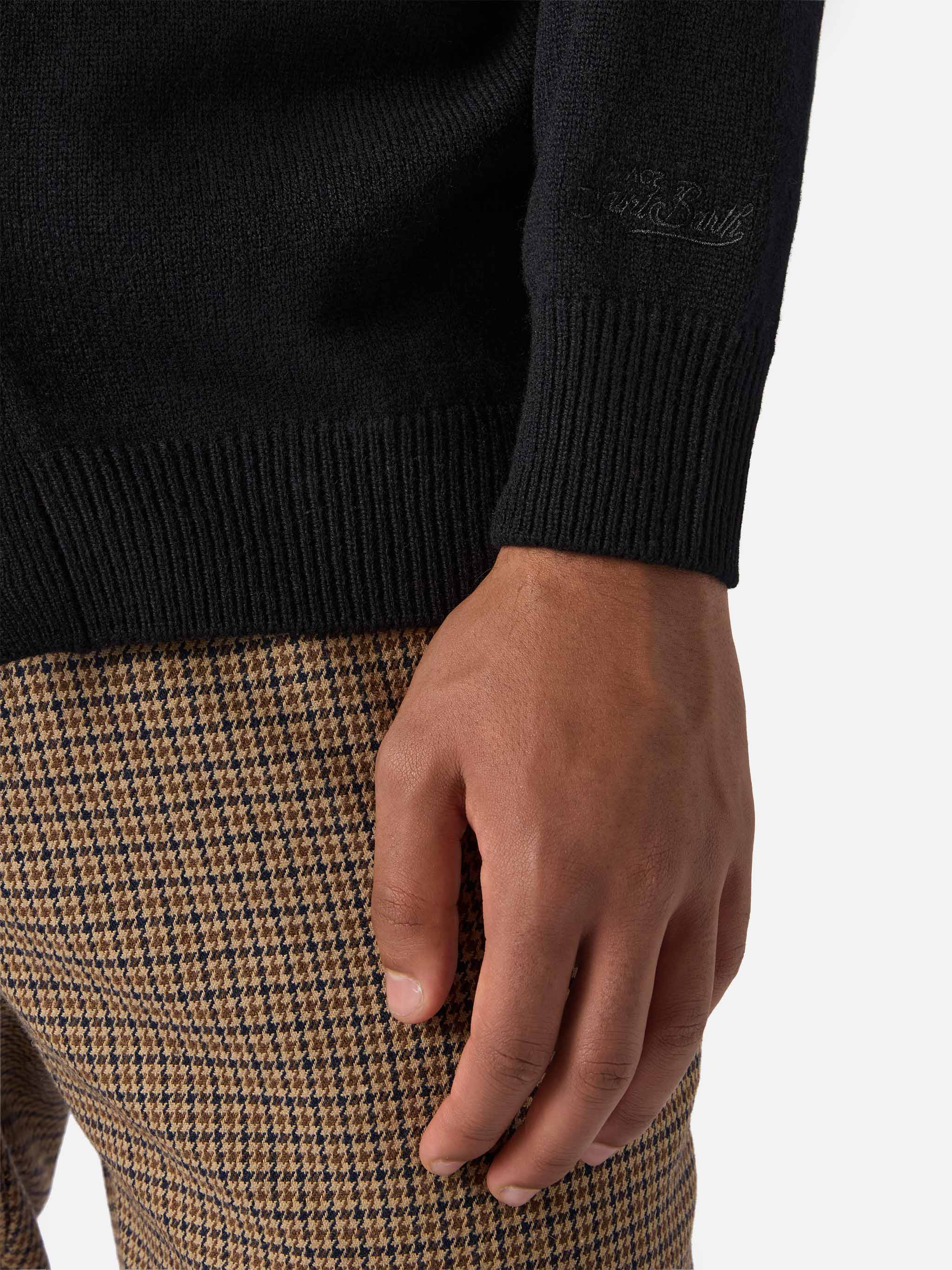 mc2-saint-barth-herrison-cardigan-uomo-in-pura-lana-nero image 4