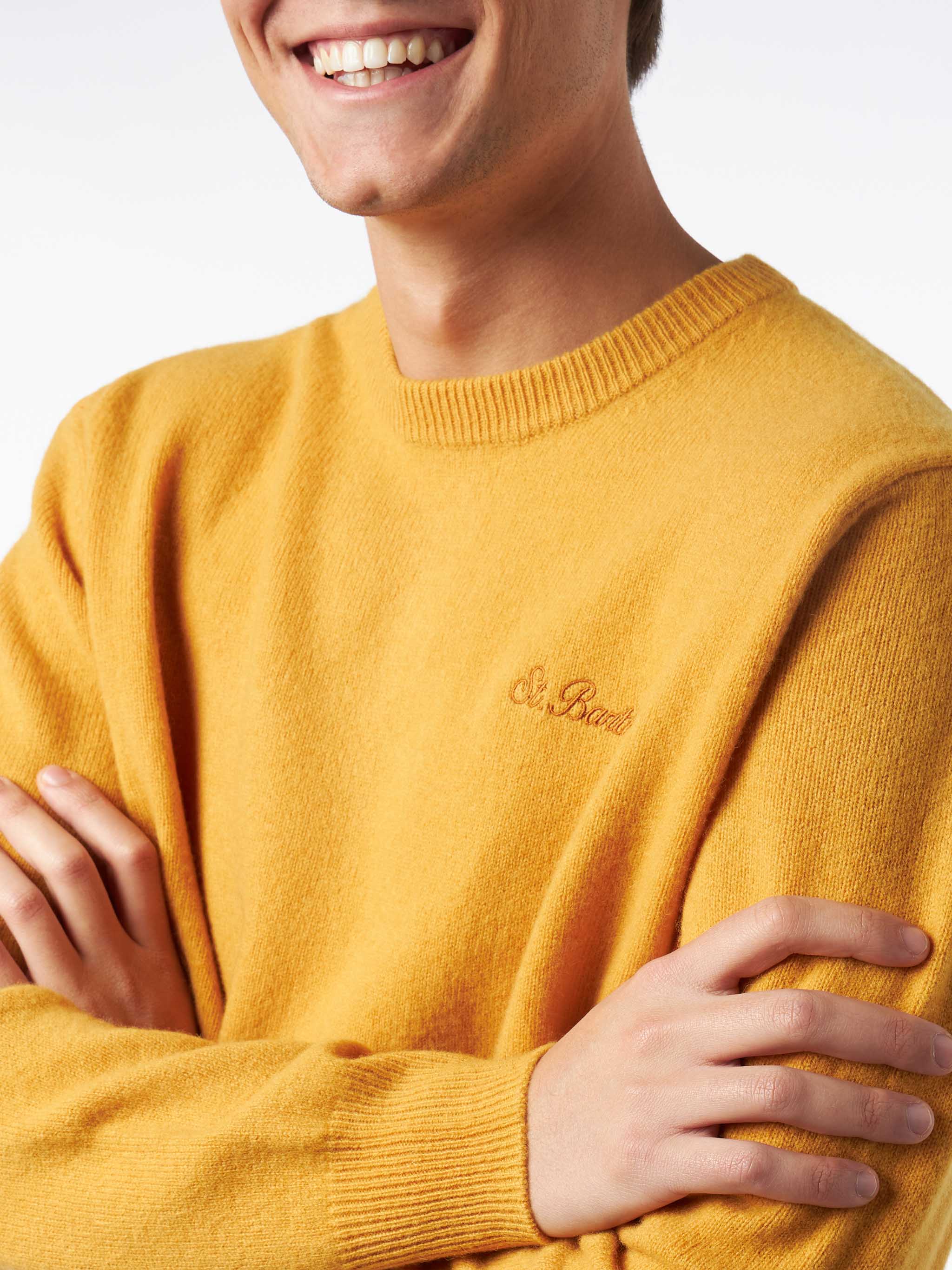 mc2-saint-barth-maglione-regent-uomo-girocollo-lambswool-giallo-ocra image 2