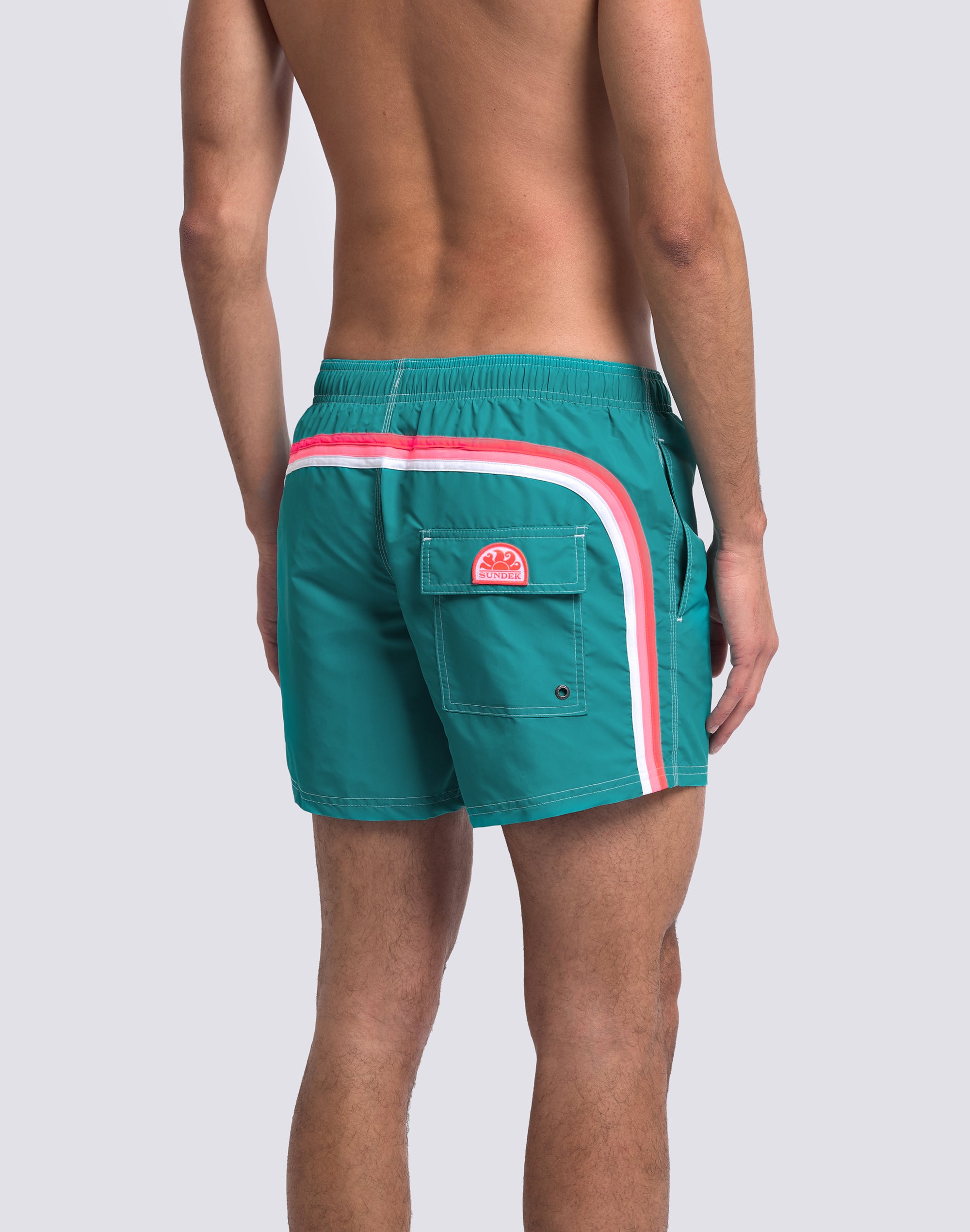 sundek-iconic-m504bdta100-costume-uomo-corto-vita-elasticata-taffeta-rainbow image 5