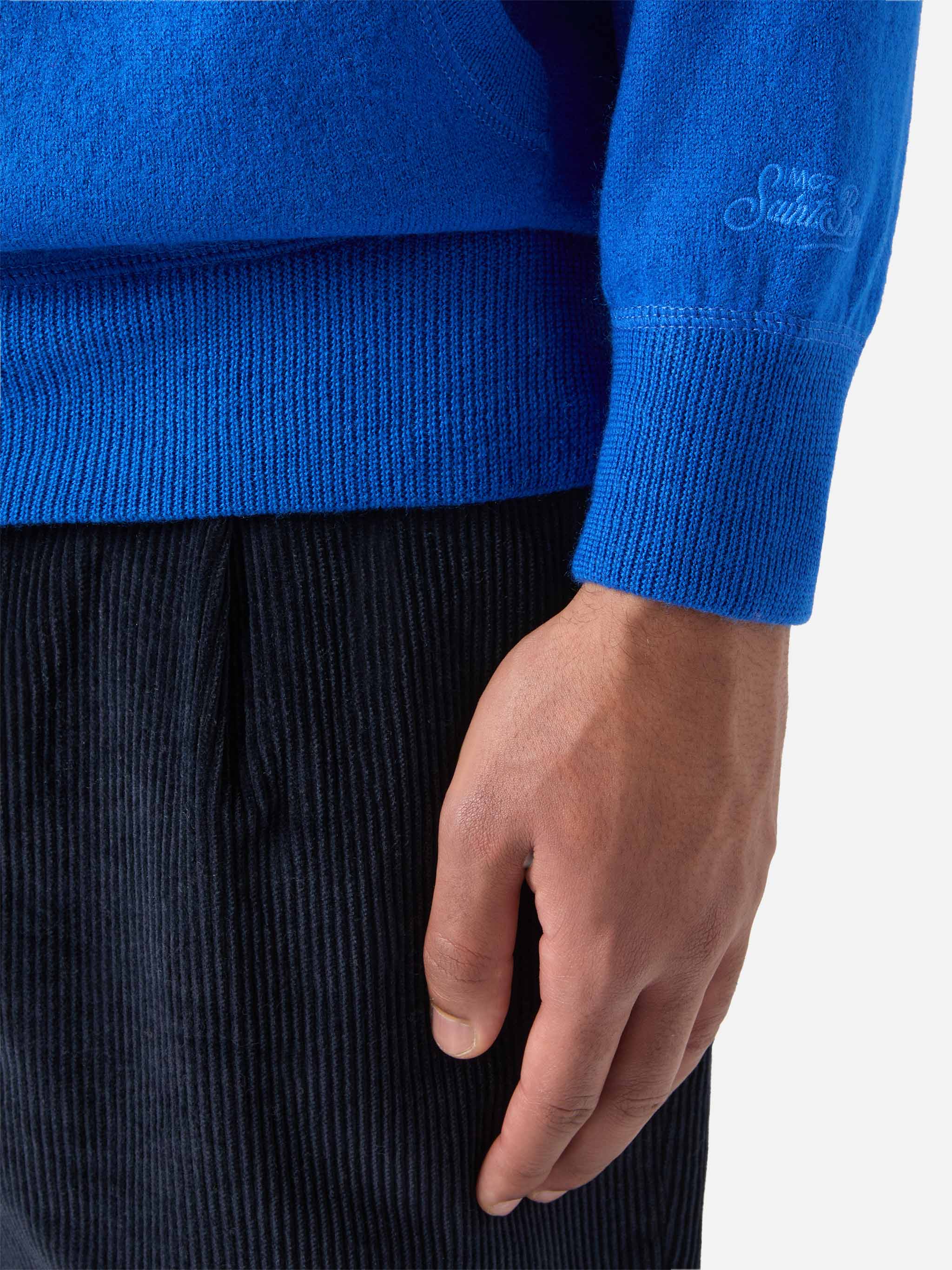 mc2-saint-barth-maglione-jake-uomo-in-lana-merino-blu-con-ricamo-week-end-off image 4