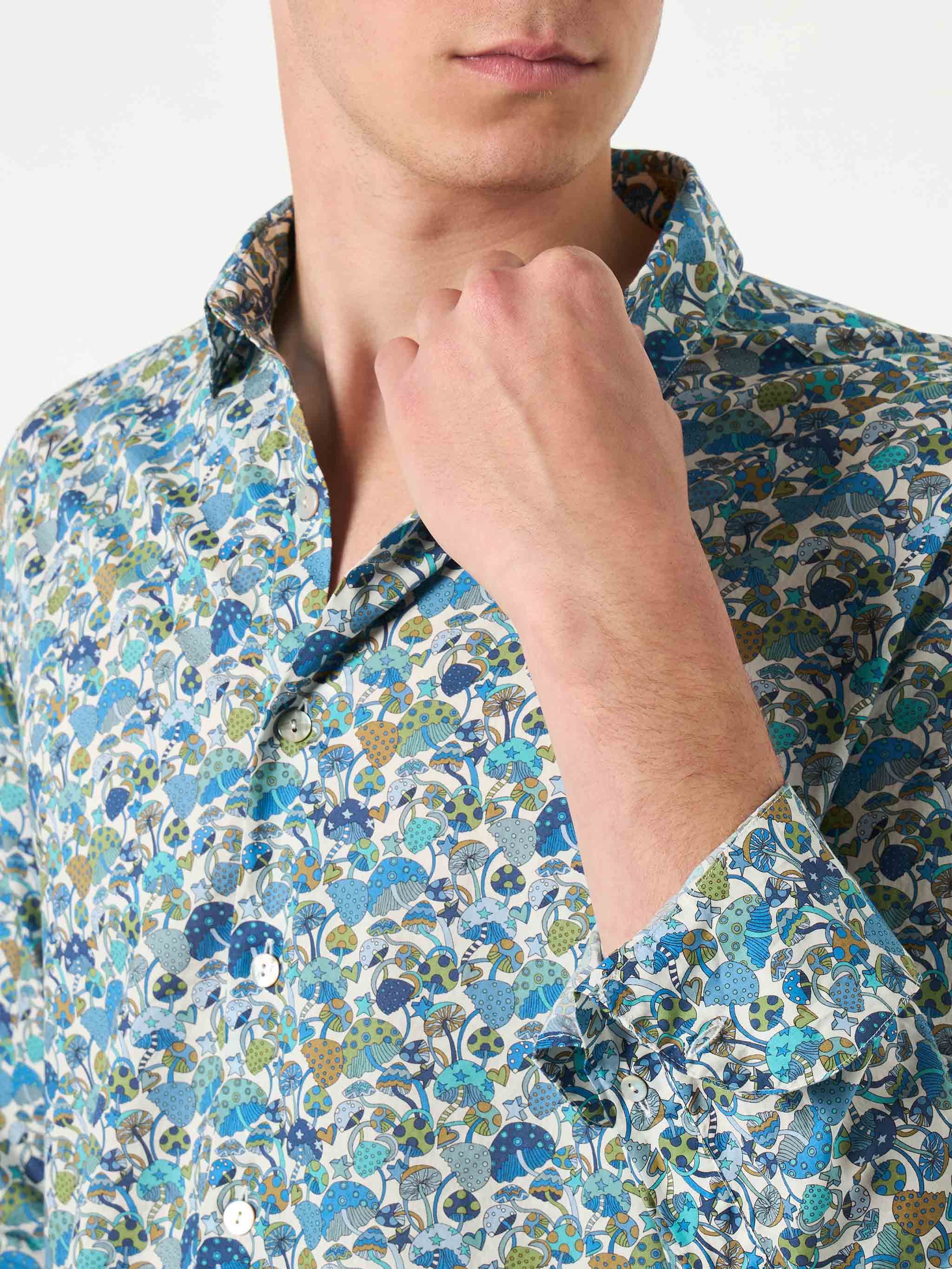 mc2-saint-barth-camicia-sikelia-uomo-in-cotone-con-stampa-funghi-liberty-fabric- image 3