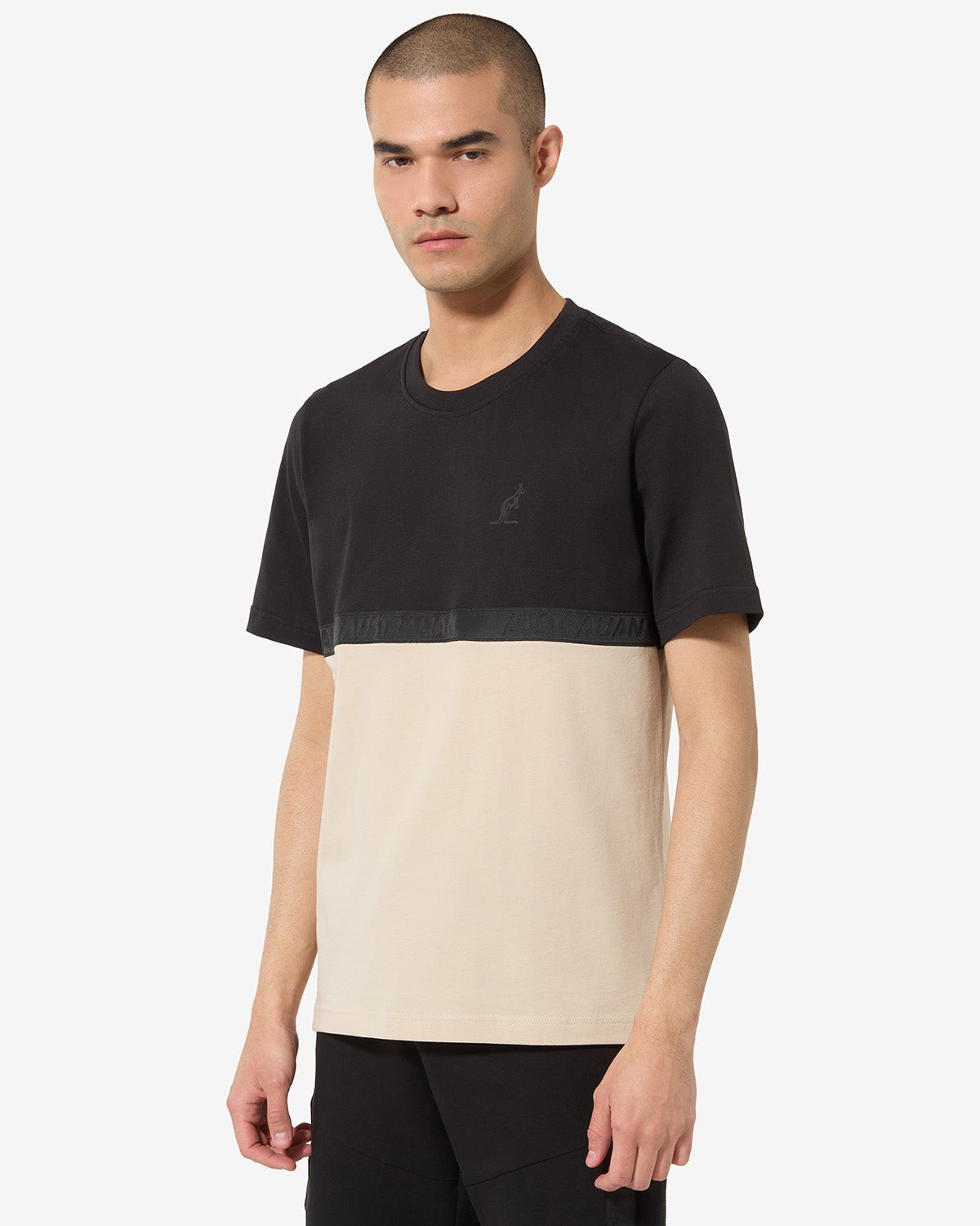 australian-color-block-t-shirt-in-cotone-sabbia-logo-rifrangente image 1