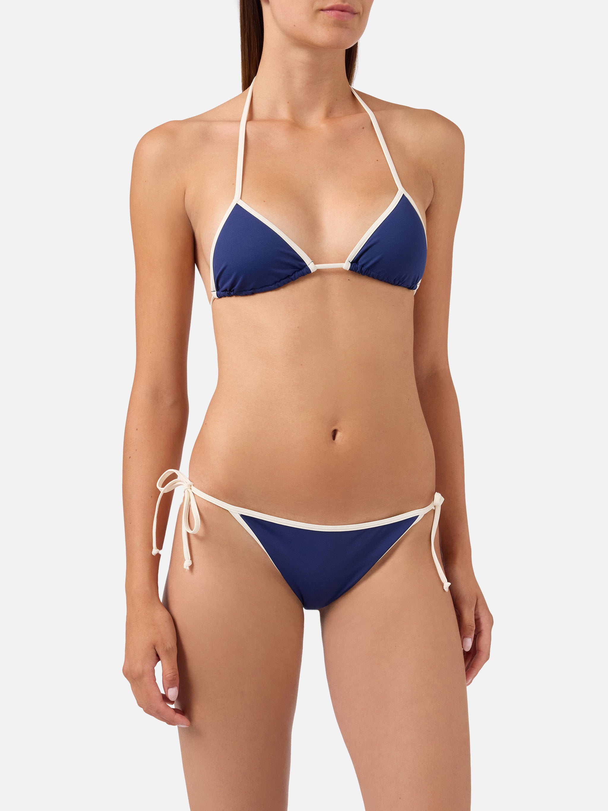 mc2-saint-barth-leah-virgo-string-bikini-a-triangolo-blu-con-profili-a-contrasto image 2