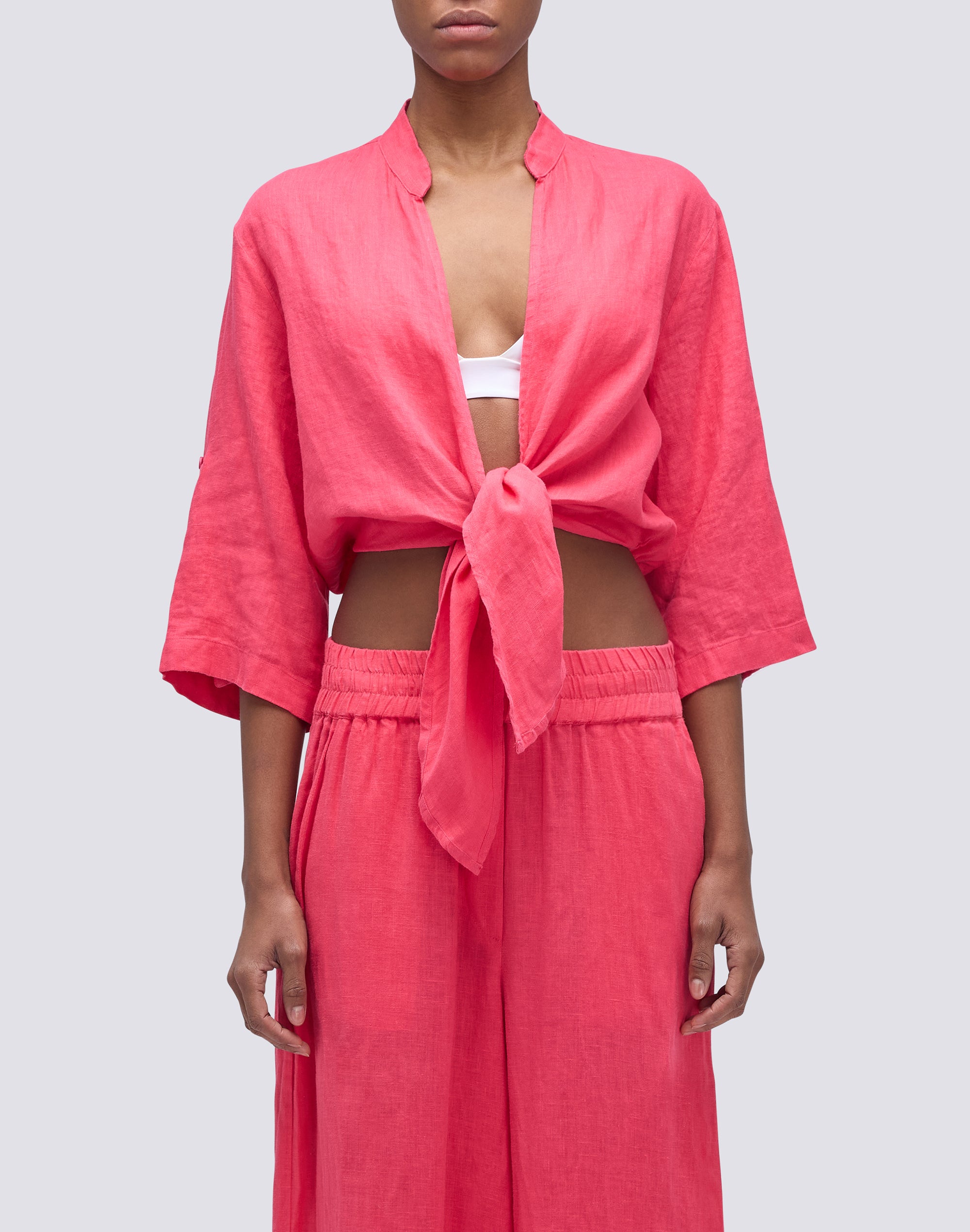 sundek-blusa-in-lino-cropped-con-nodo-e-collo-coreana image 2