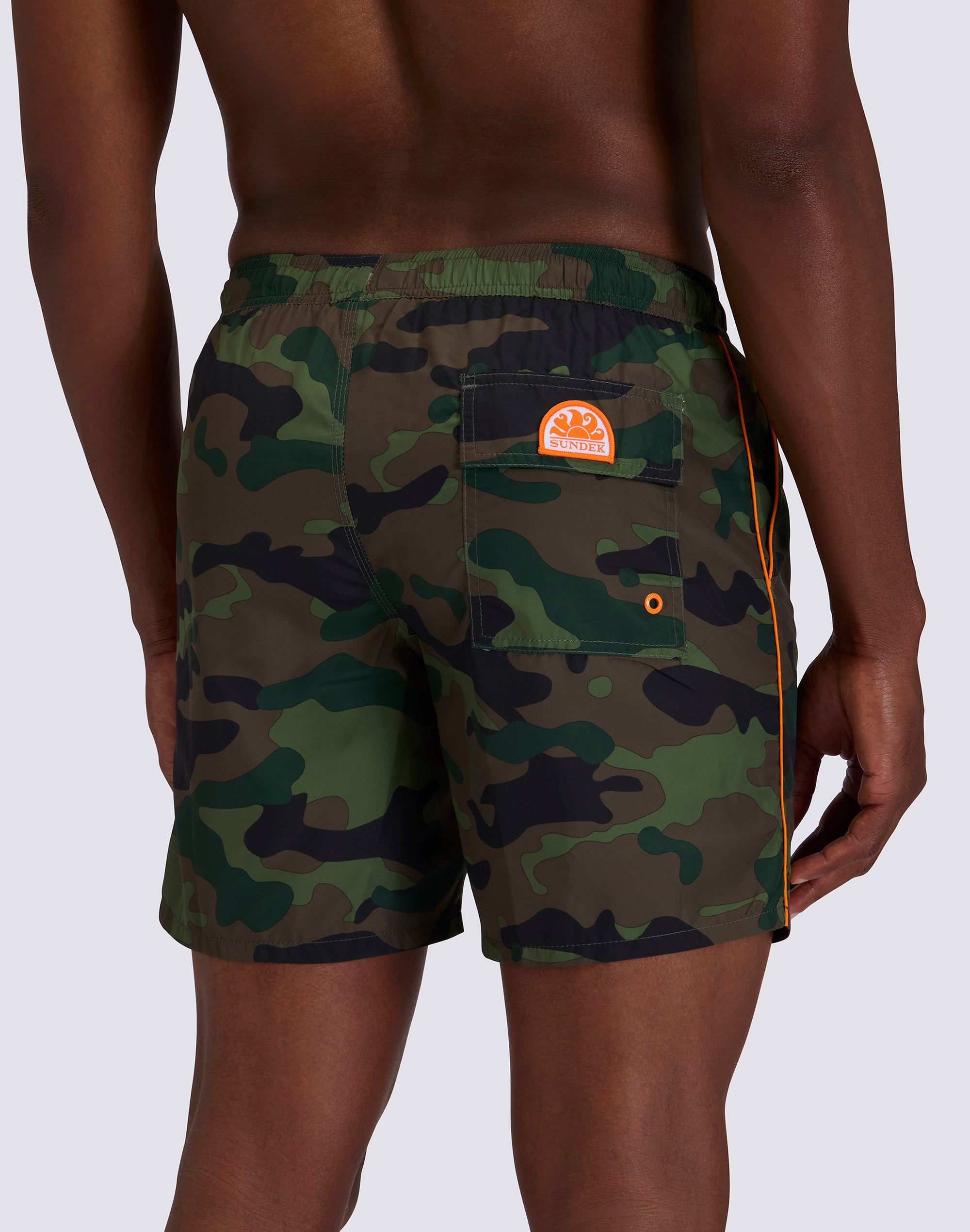 sundek-m420bdrt353-costume-uomo-media-lunghezza-camou-repreve image 4
