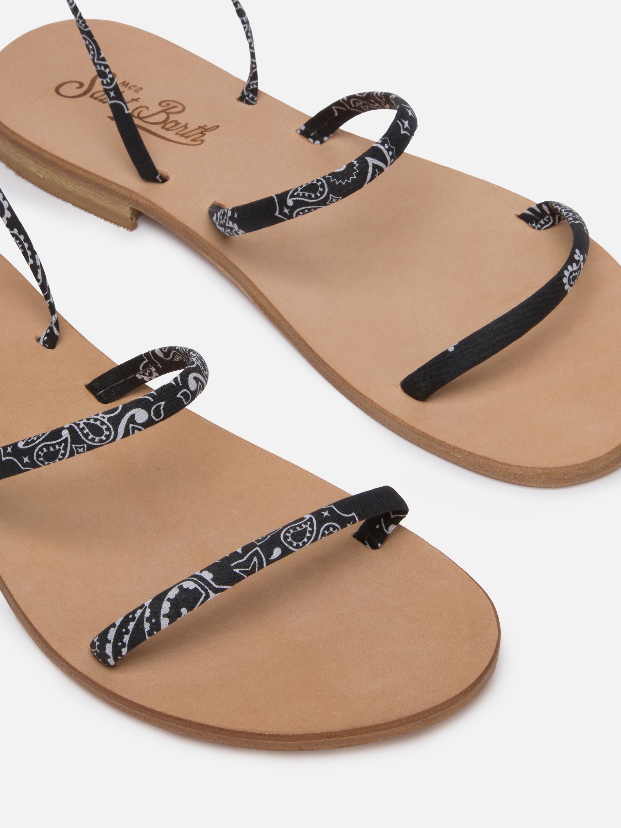 mc2-saint-barth-caprese-wrap-flat-sandals-nero-stampa-bandana image 3
