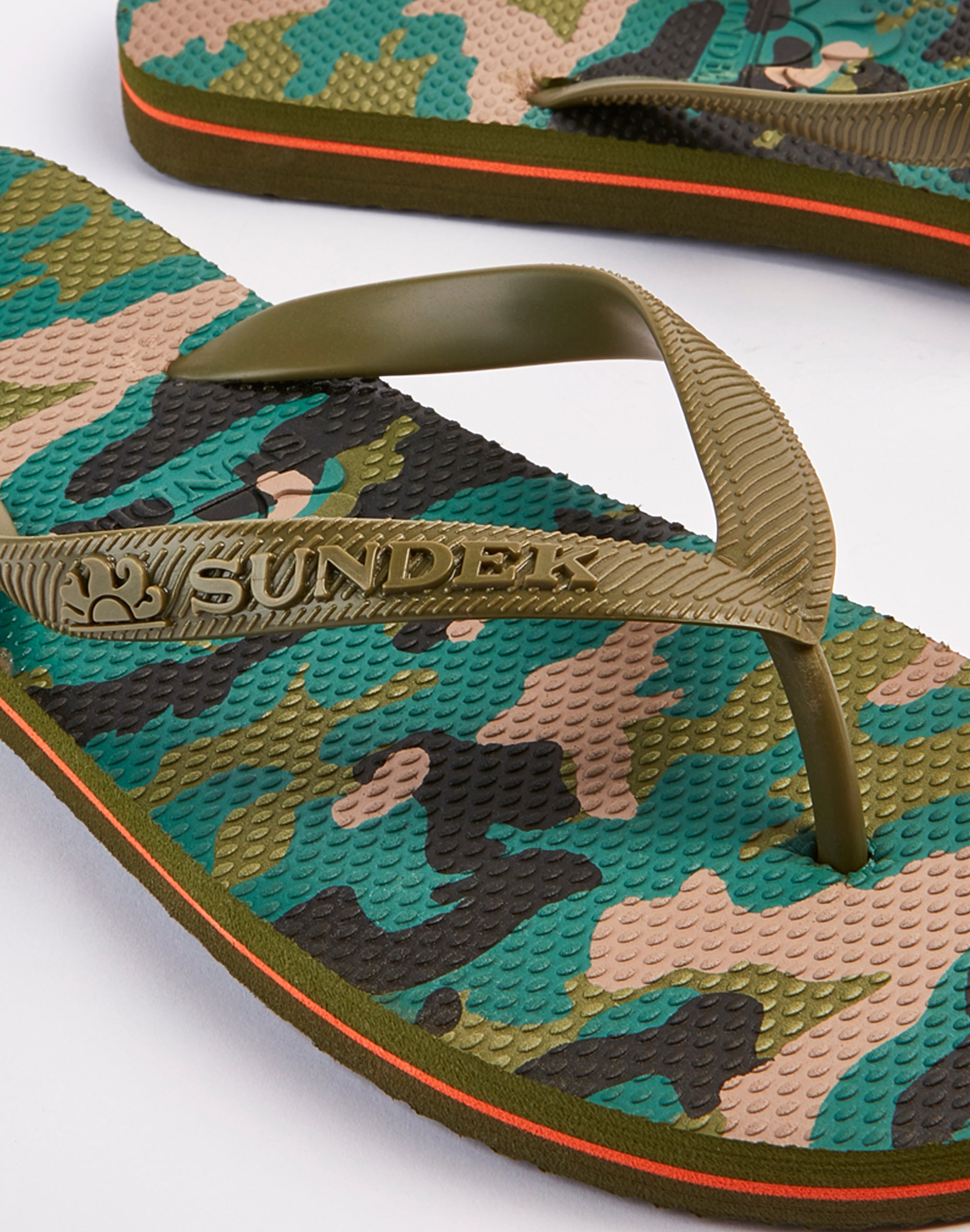 sundek-goldenwave-ciabatte-infradito-stampa-camou image 4