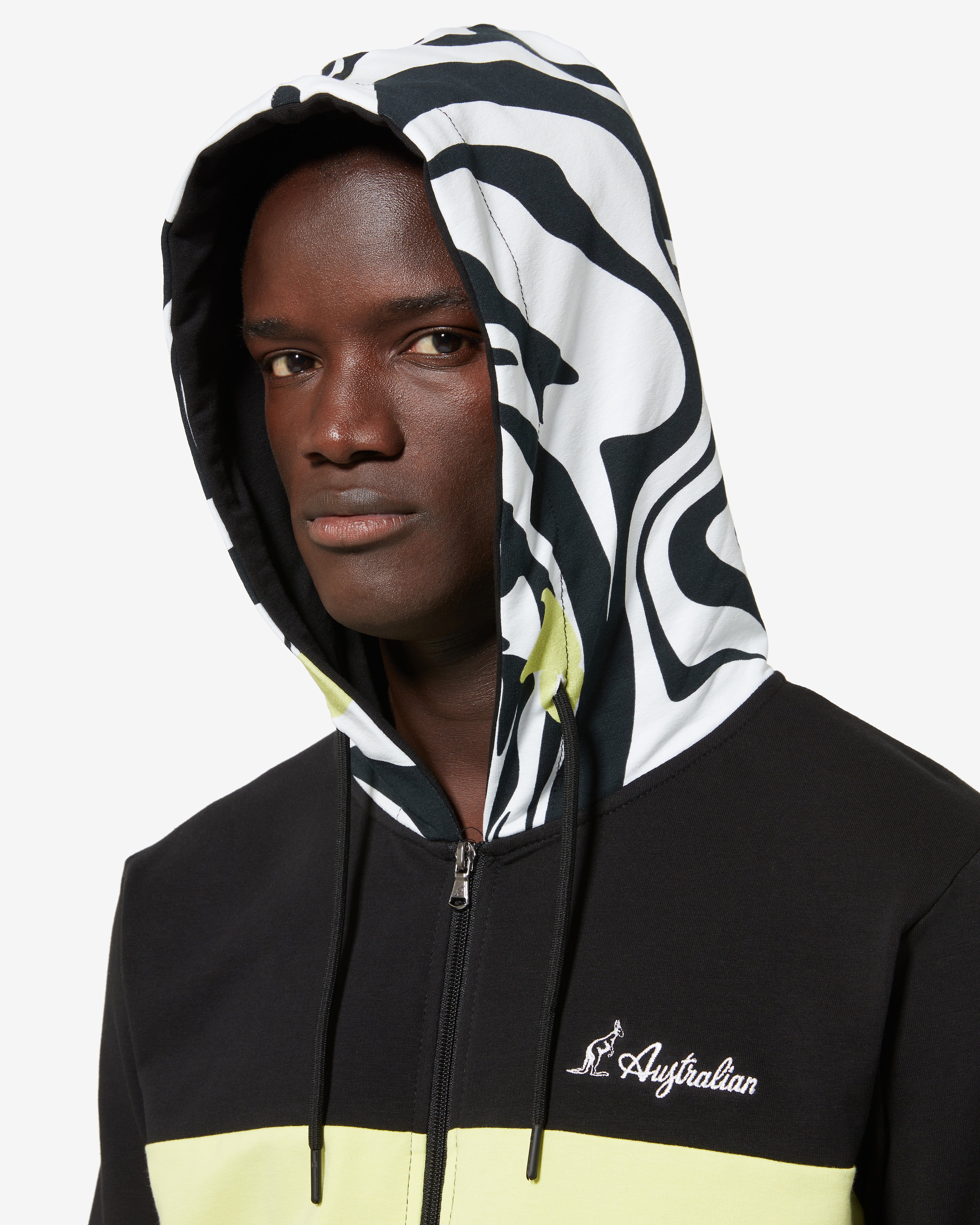 australian-vinyl-track-jacket-giacca-felpa-con-cappuccio-nera-landscape image 4