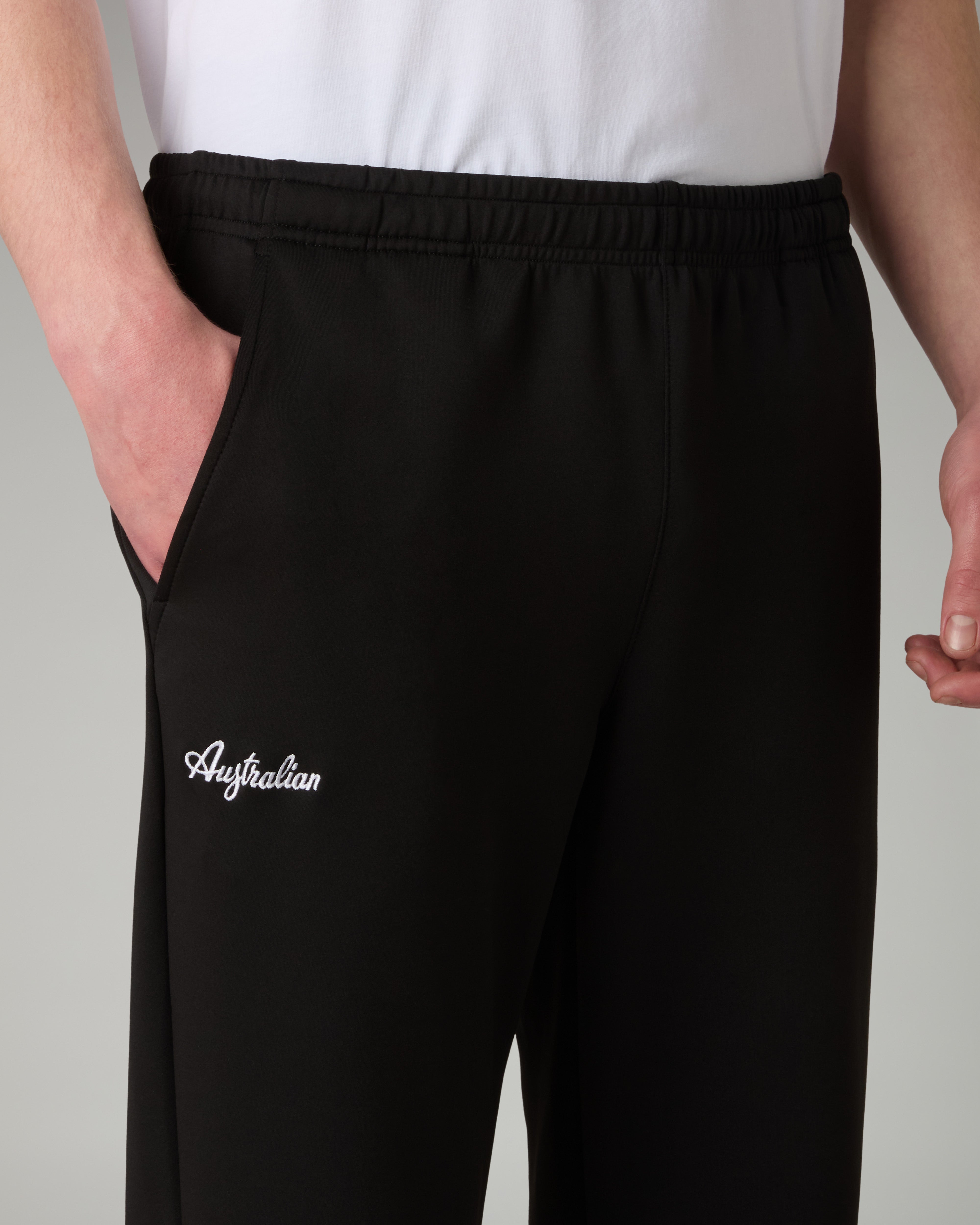 australian-contemporary-tracksuit-tuta-uomo-in-tessuto-shot-nera image 7