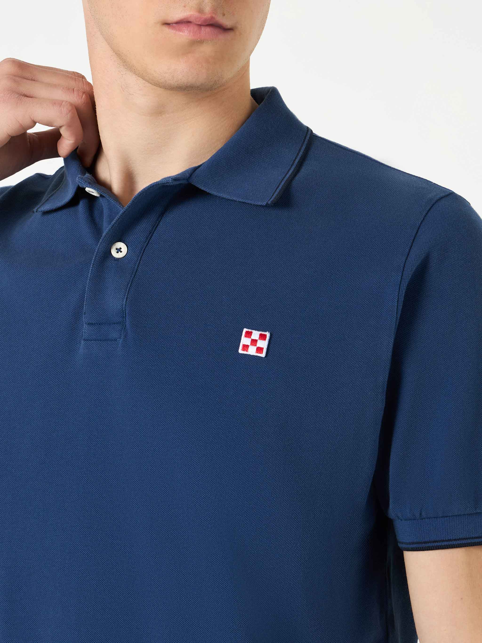mc2-saint-barth-polo-uomo-blu-denim-in-piquet-di-cotone-con-logo image 2