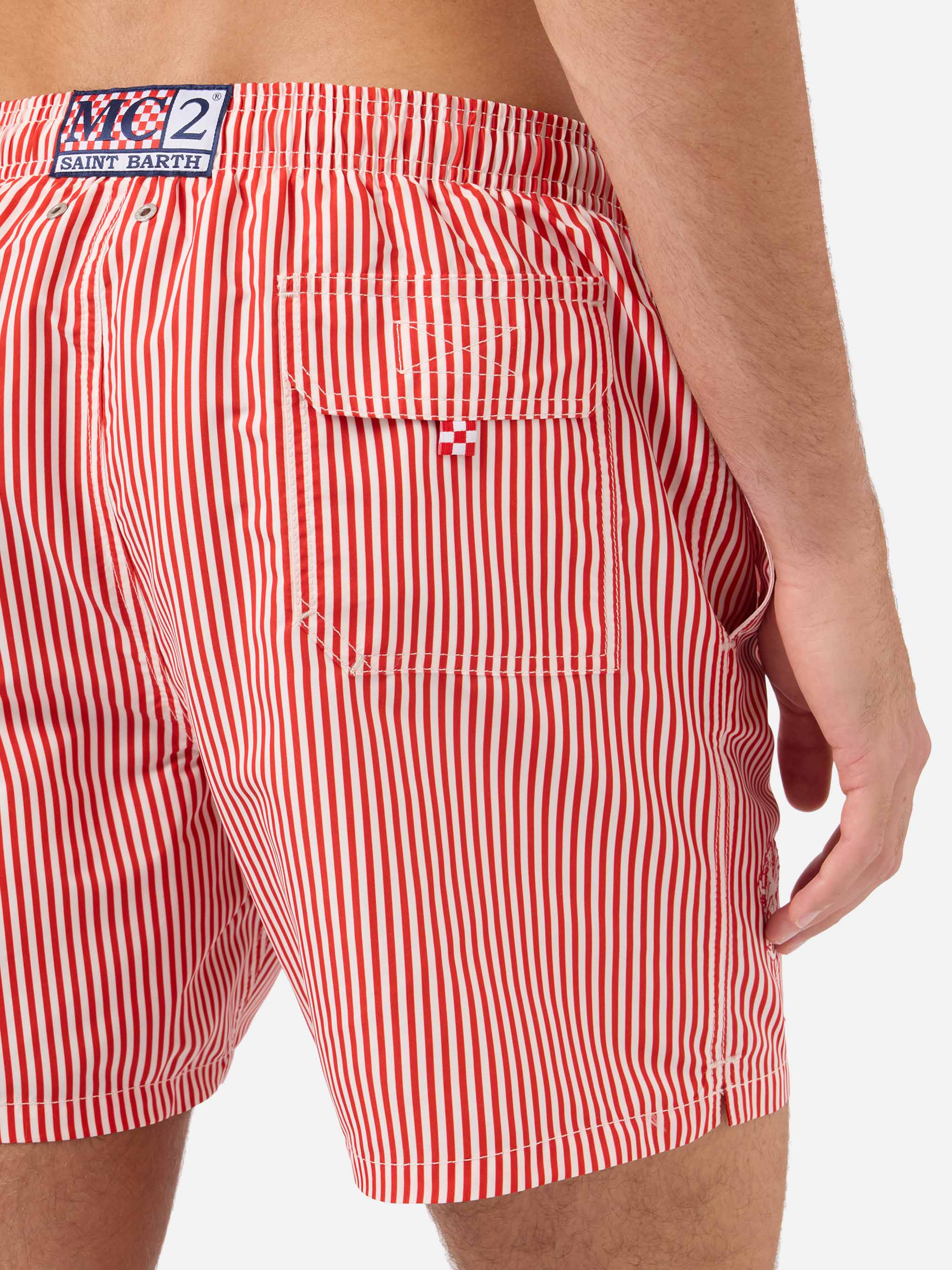 mc2-saint-barth-gustavia-costume-mare-uomo-righe-rosse-as-cannes-special-edition image 7