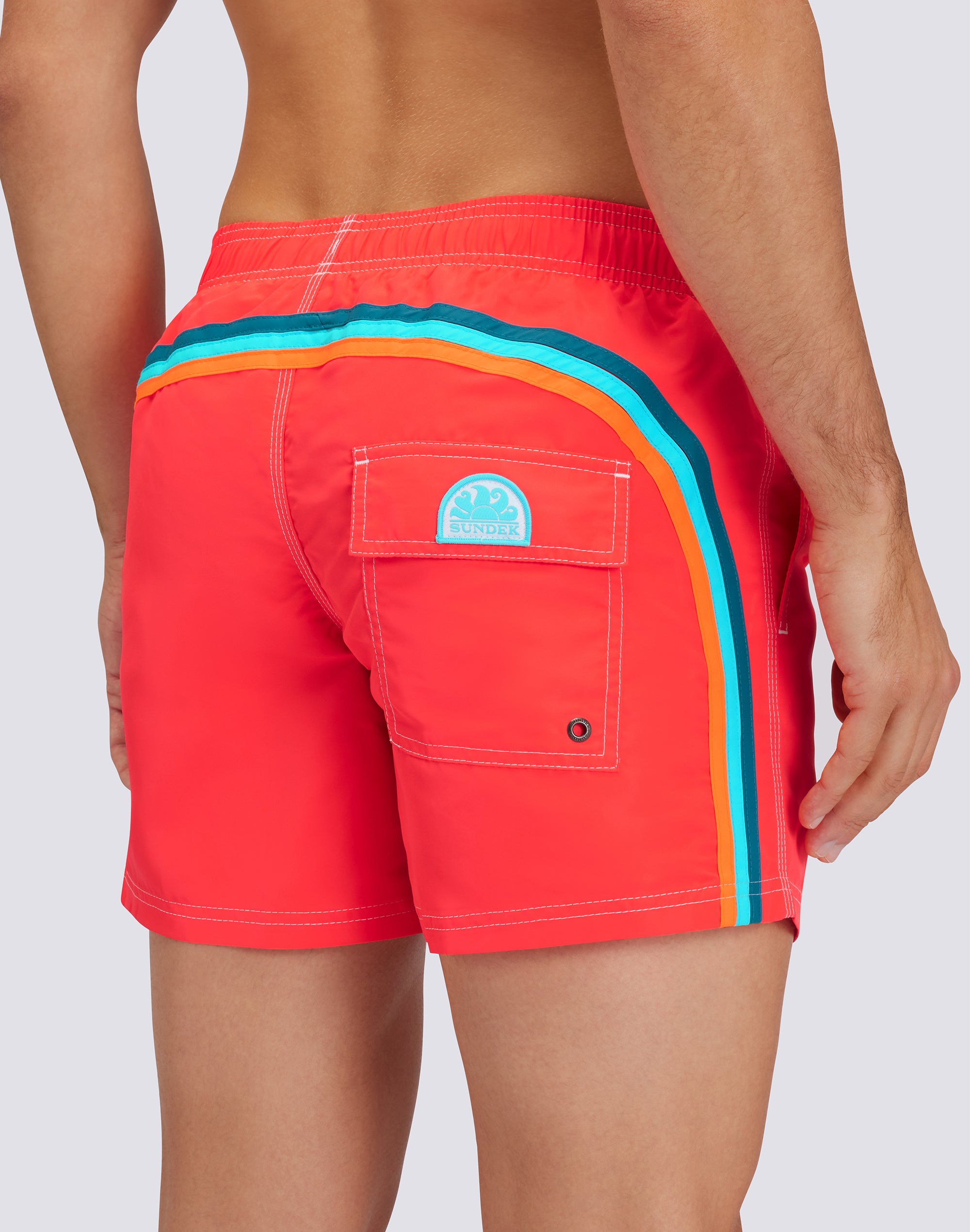 sundek-costume-da-bagno-uomo-corto-iconic-taffeta-con-rainbow image 3