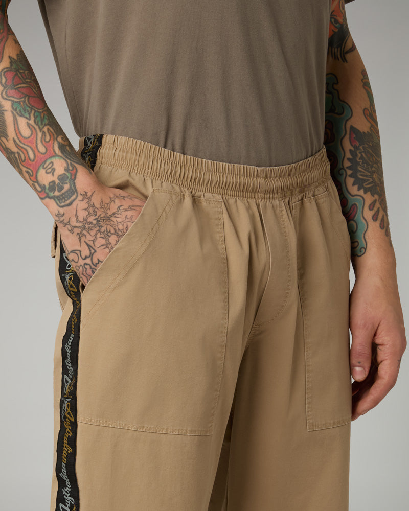 australian-mirage-lux-track-pant-caramello-pantalone-cotton-twill-con-banda-lux image 4