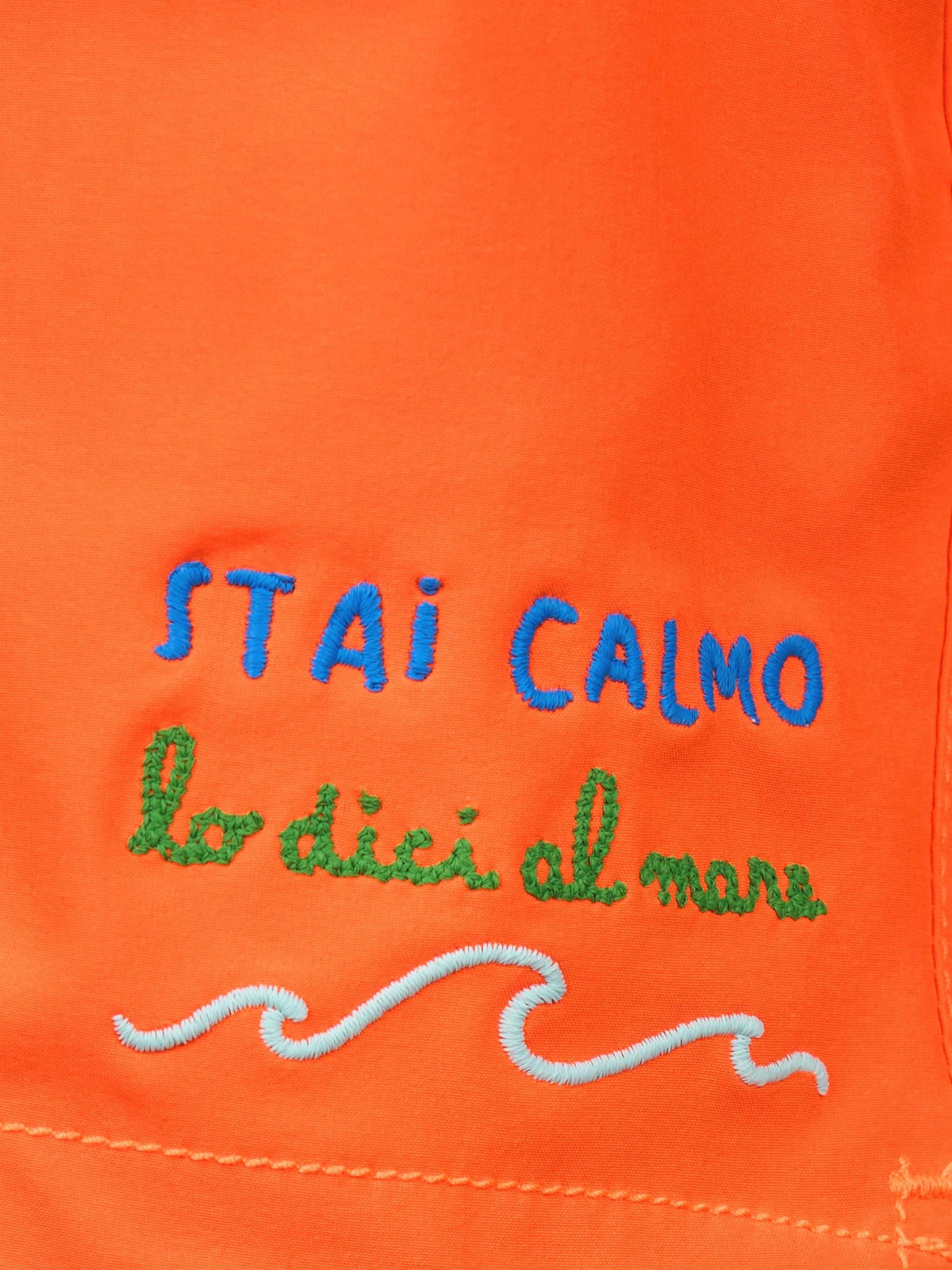 mc2-saint-barth-costume-da-bagno-da-bambino-comfort-con-ricamo-stai-calmo-lo-dic image 3