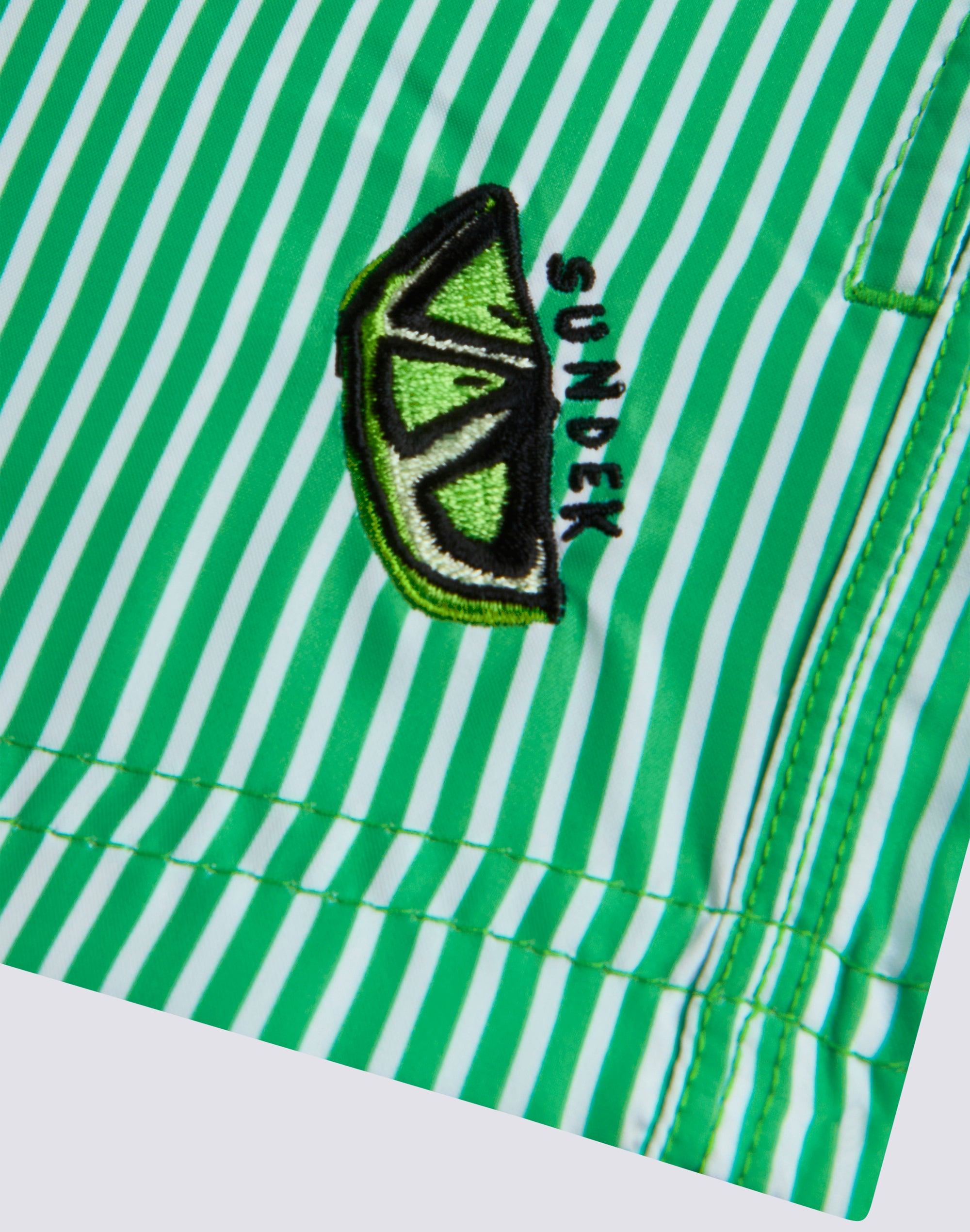 sundek-b504bdrt3ji-costume-da-bagno-bambino-corto-juicy-stripes-in-repreve-2 image 4