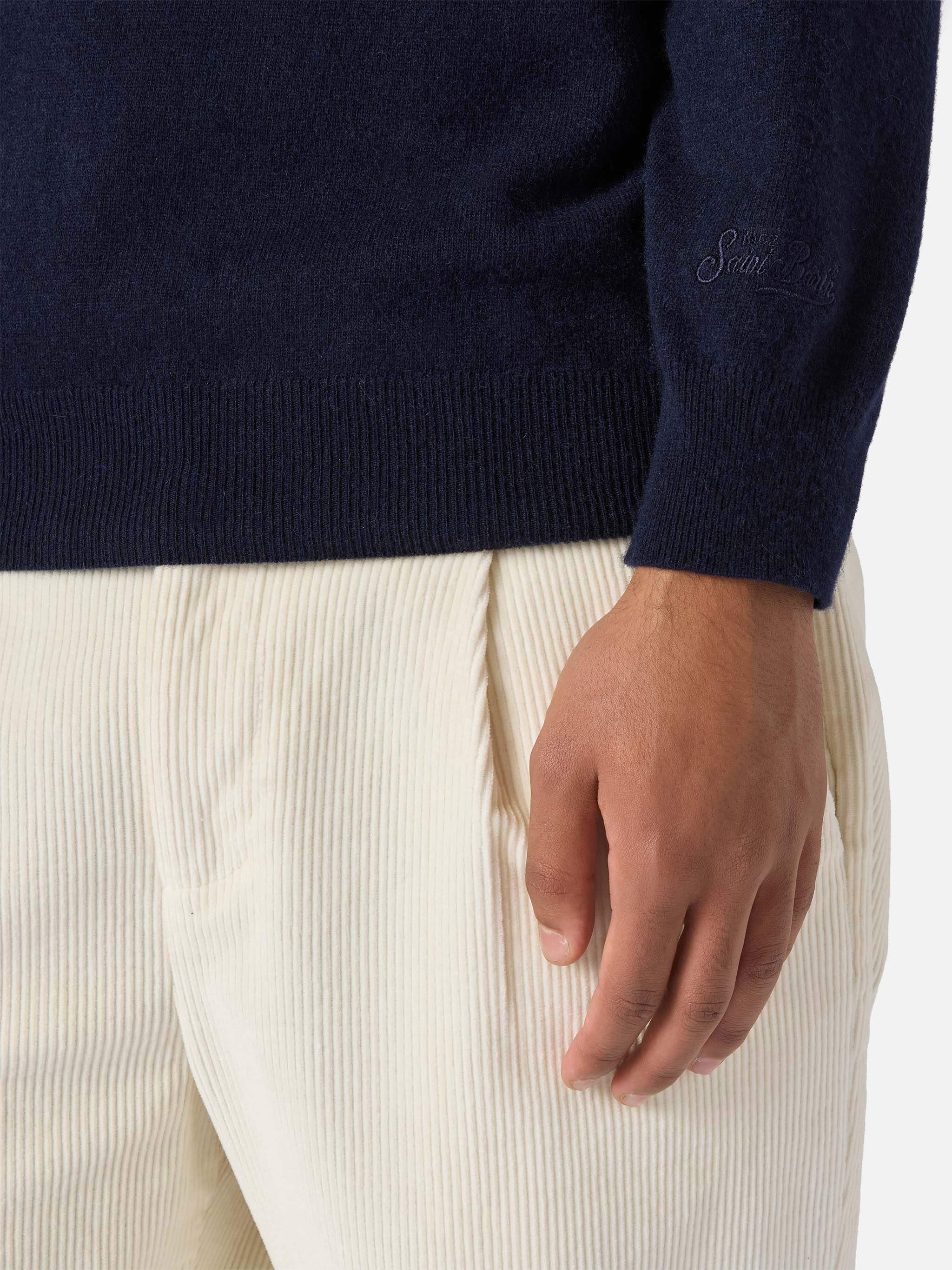 mc2-saint-barth-maglione-girocollo-heron-light-in-misto-cashmere-con-ricamo-blu- image 3