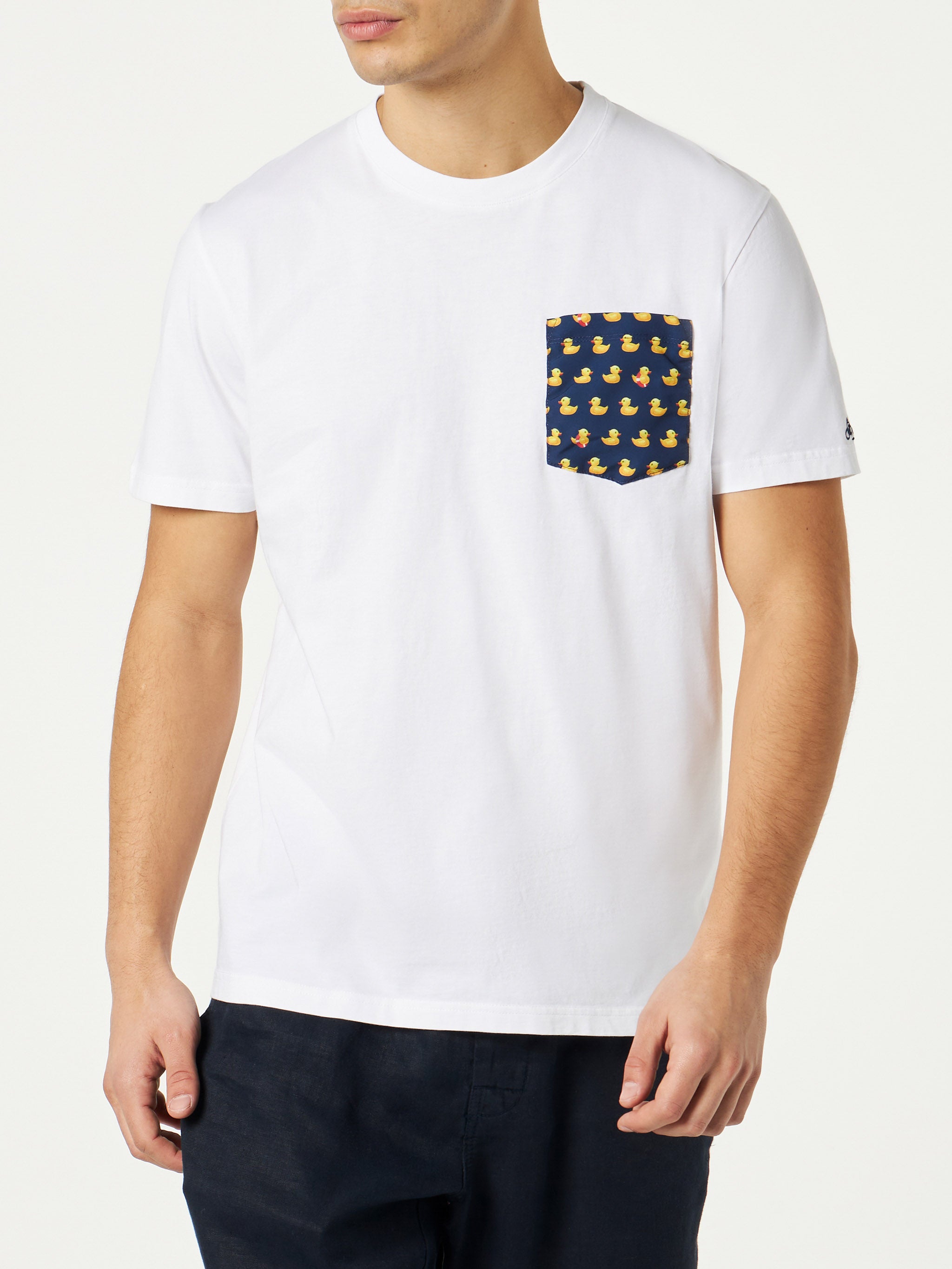 mc2-saint-barth-blanche-t-shirt-uomo-bianca-in-cotone-con-taschino-ducky image 2