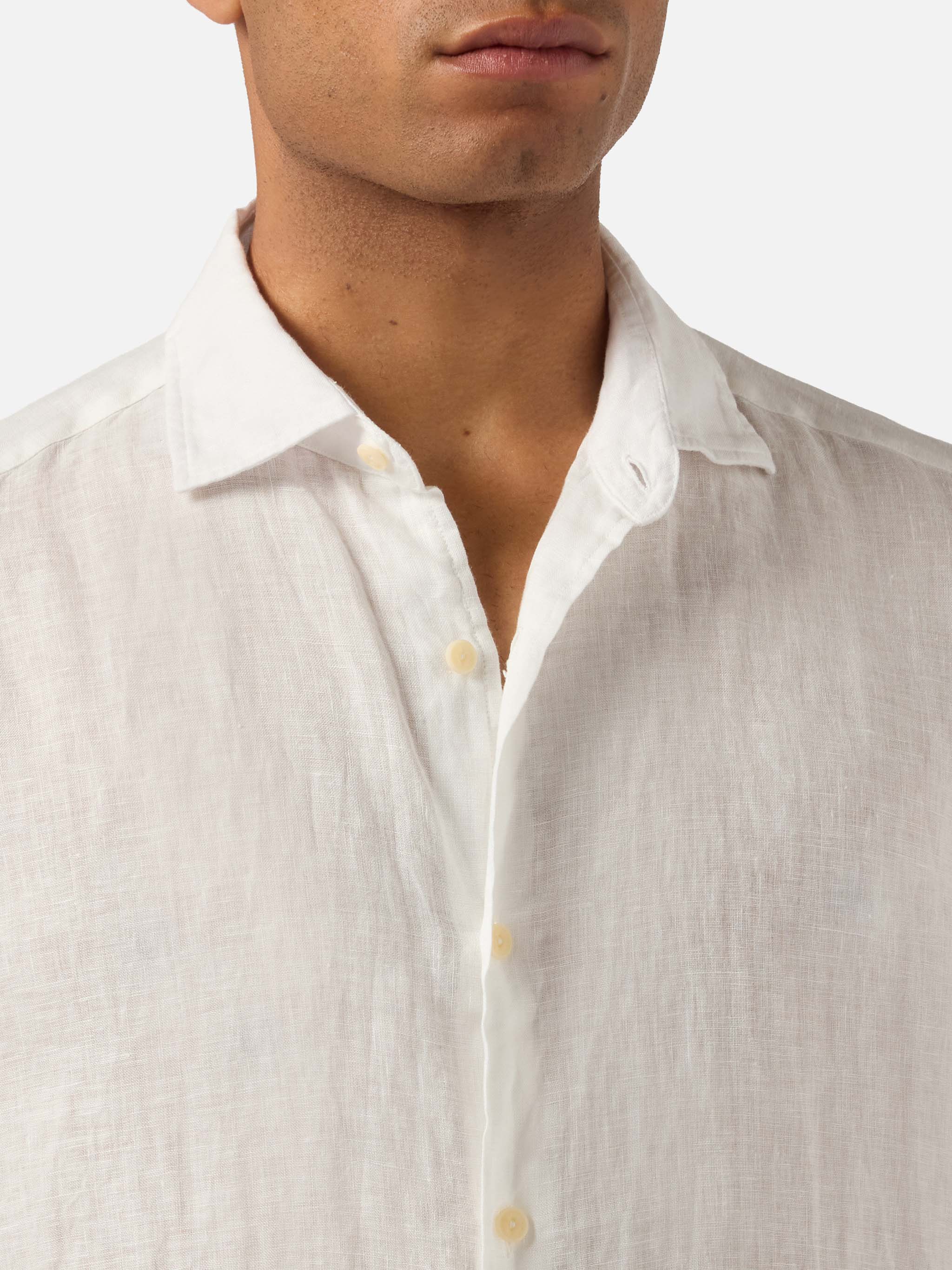 mc2-saint-barth-pamplona-camicia-uomo-in-lino-bianco-tinta-unita image 3