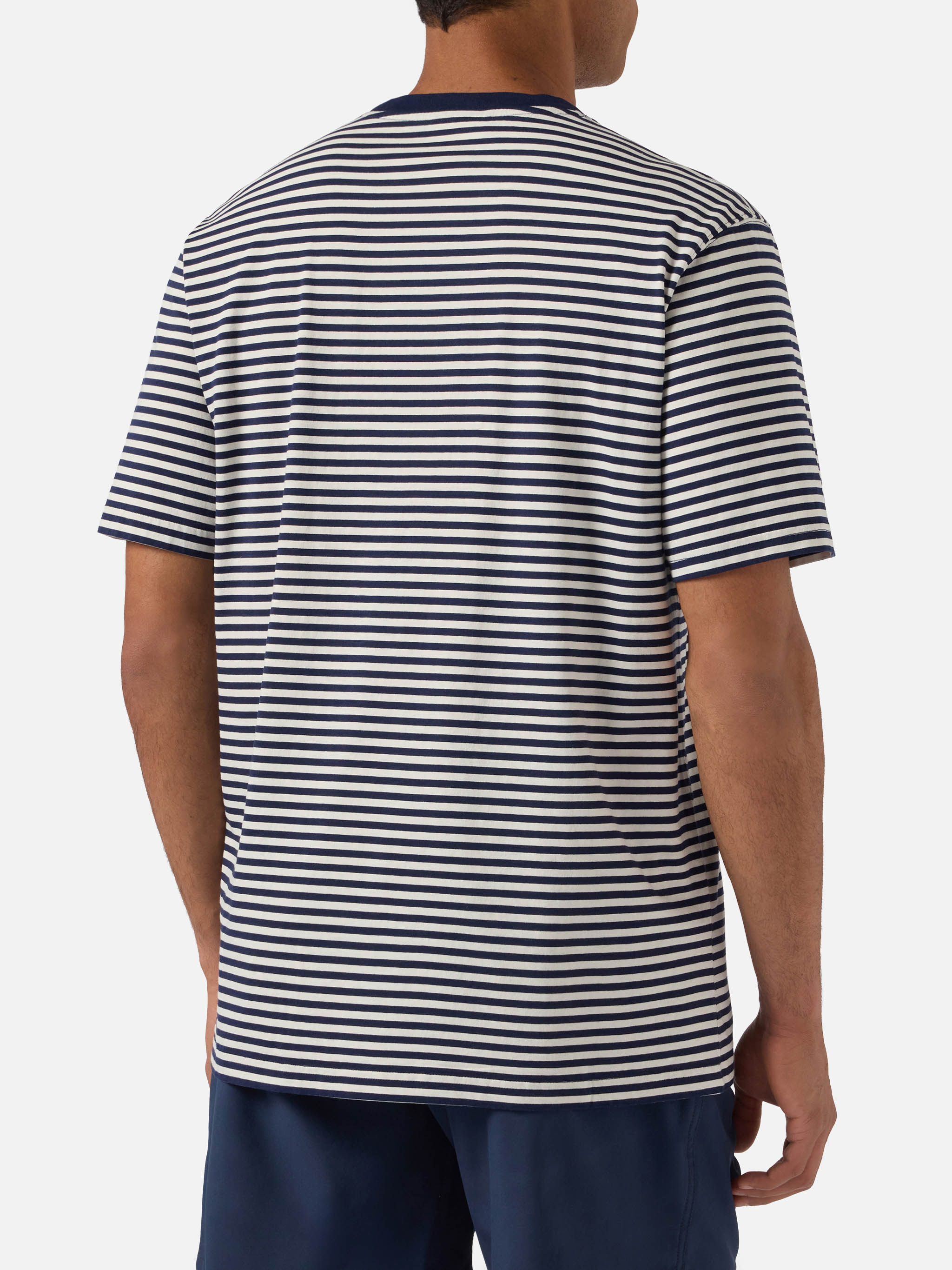 t-shirt-mc2-saint-barth-portofino-a-righe-blu-con-ricamo-sapore-di-mare-edizione image 4